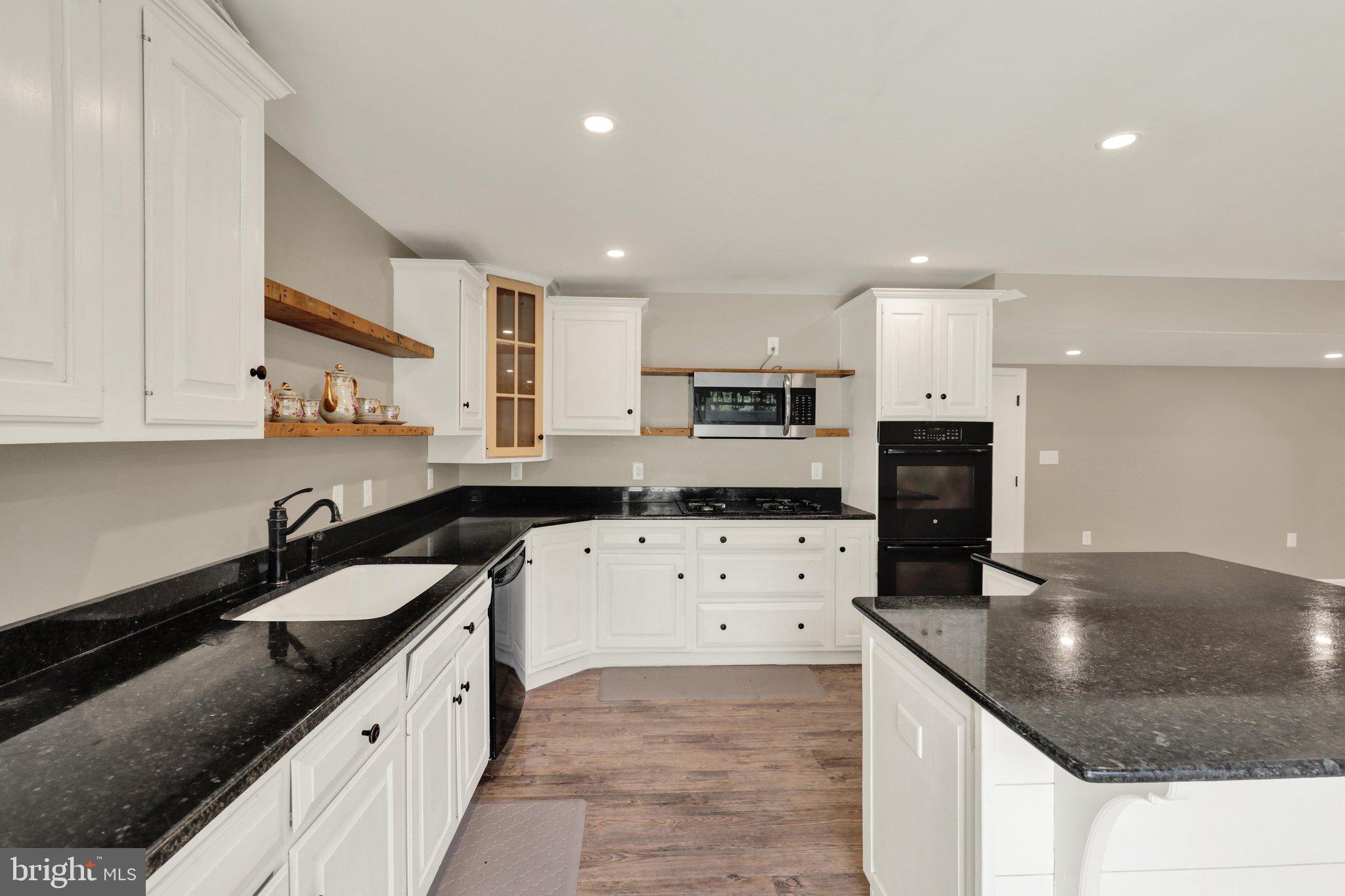 ROSE HILL - Residential