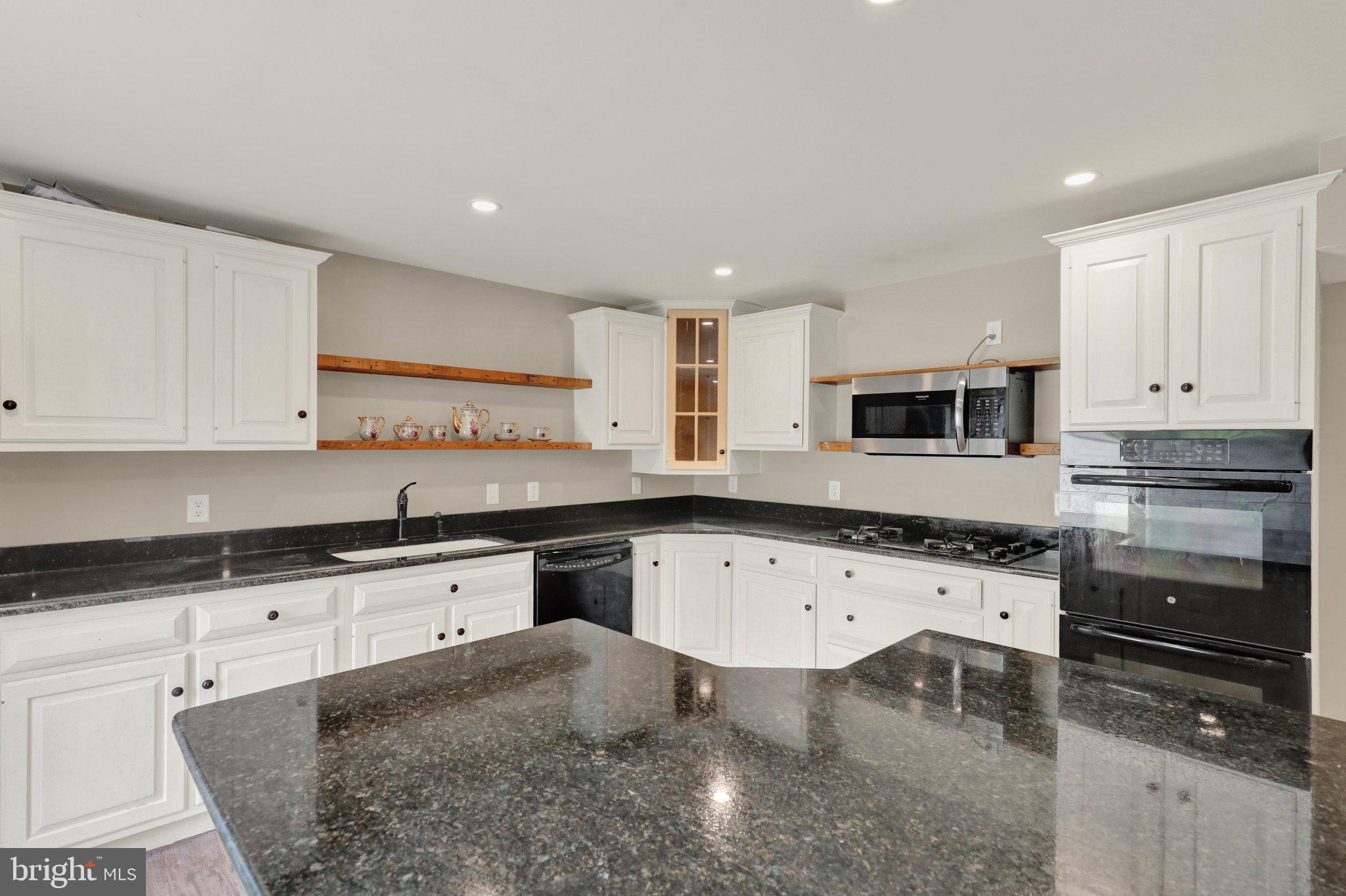 ROSE HILL - Residential