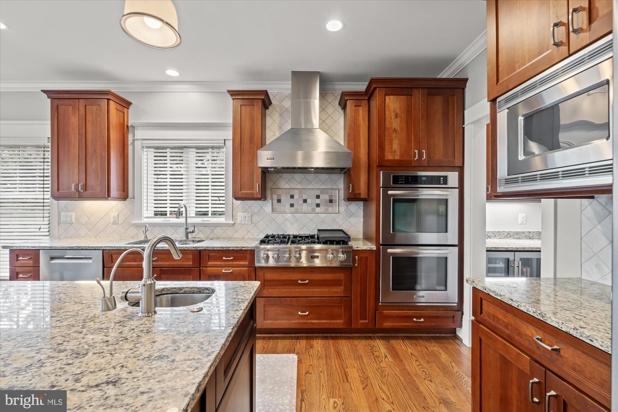 BROYHILL HILLS - Residential