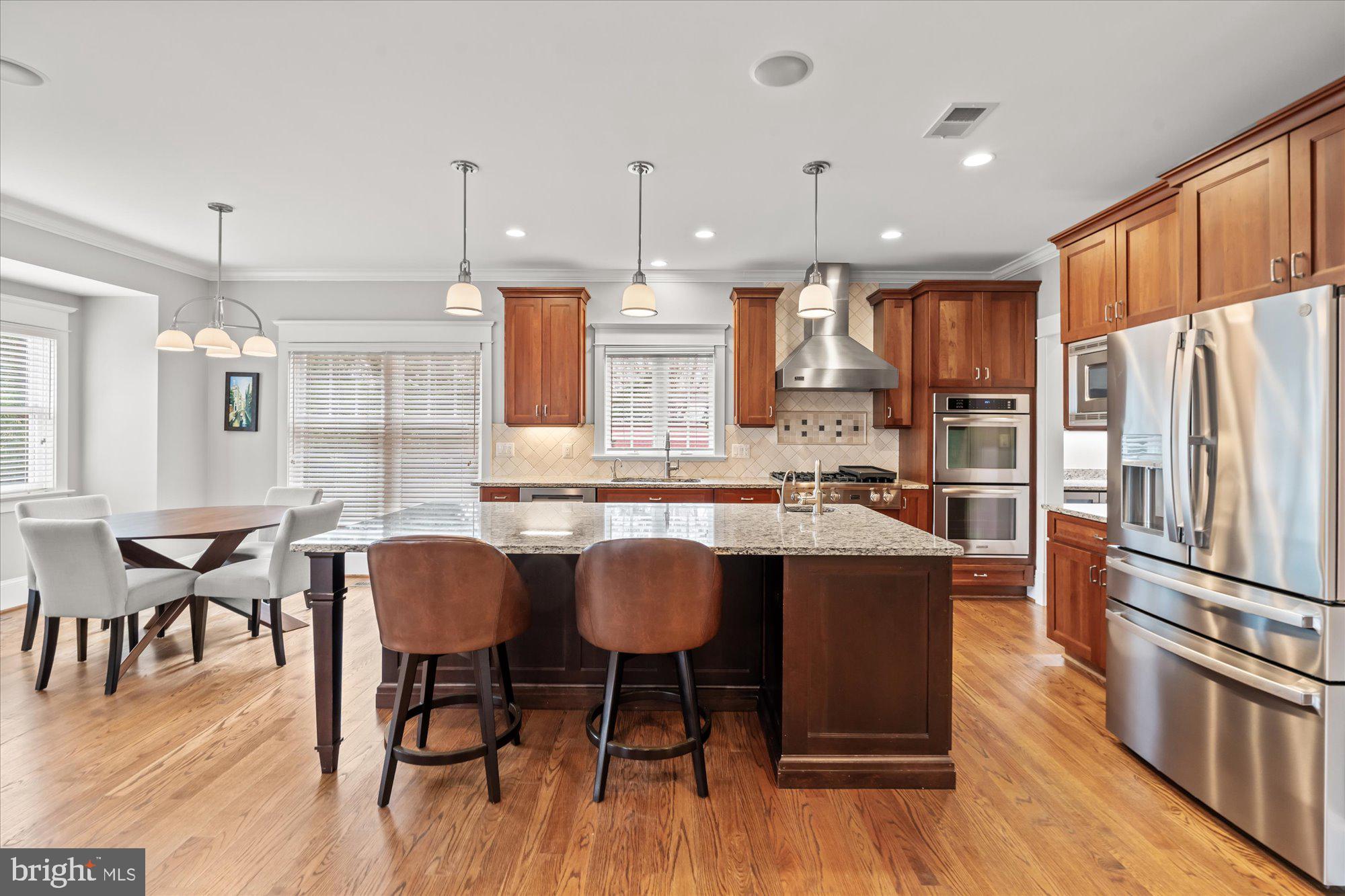 BROYHILL HILLS - Residential