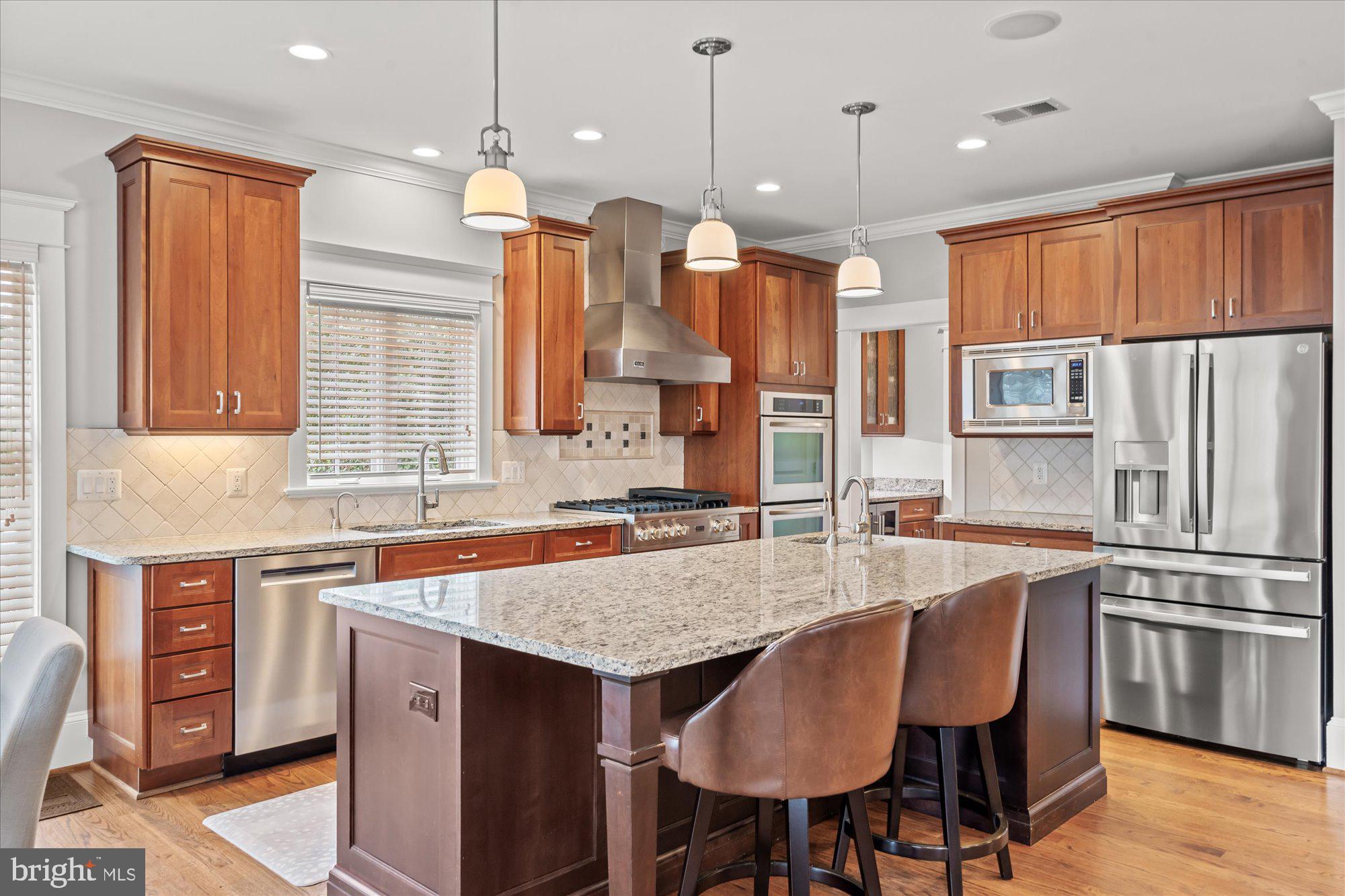 BROYHILL HILLS - Residential