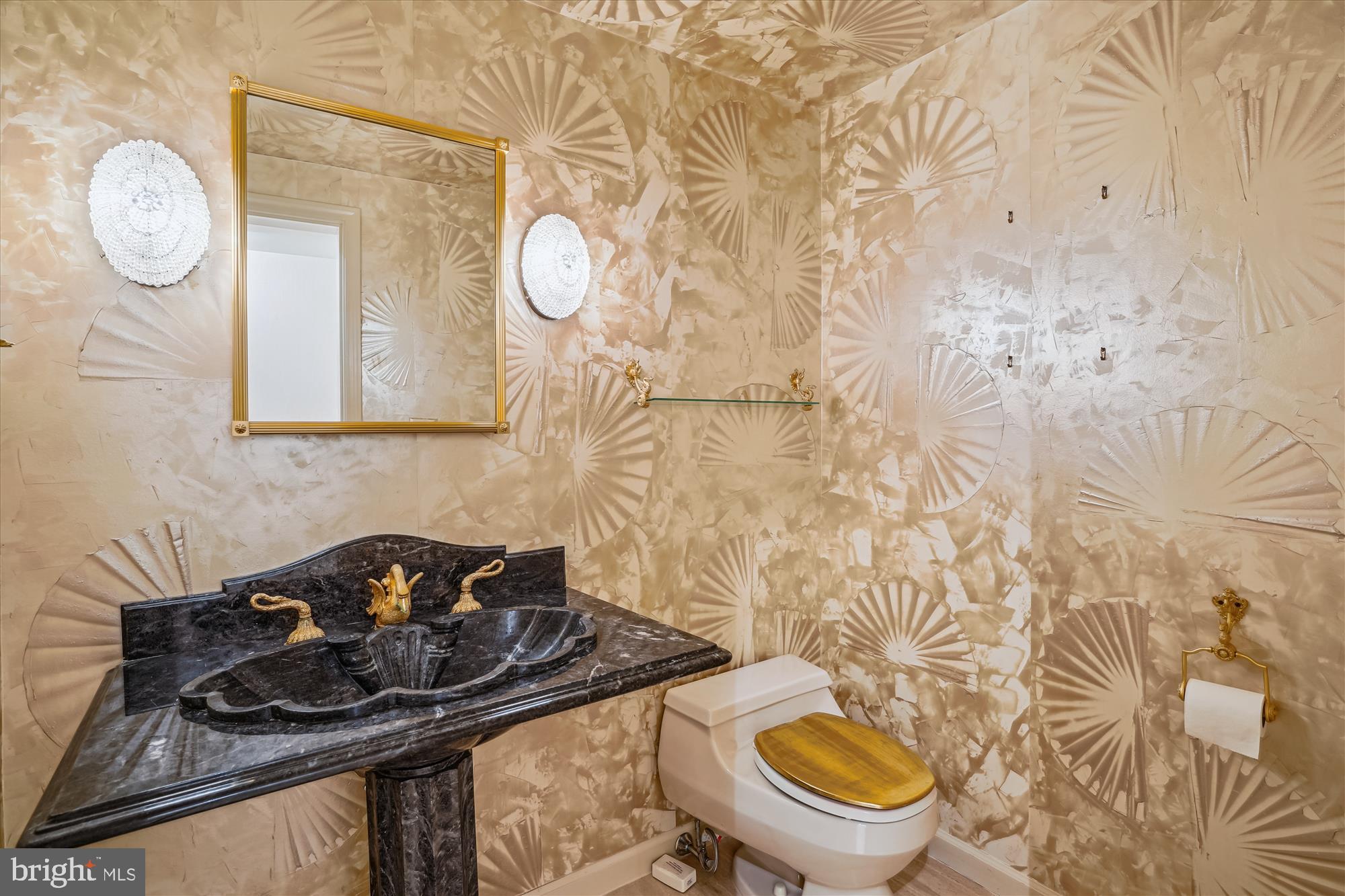 SOMERSET HOUSE CONDOS - Residential
