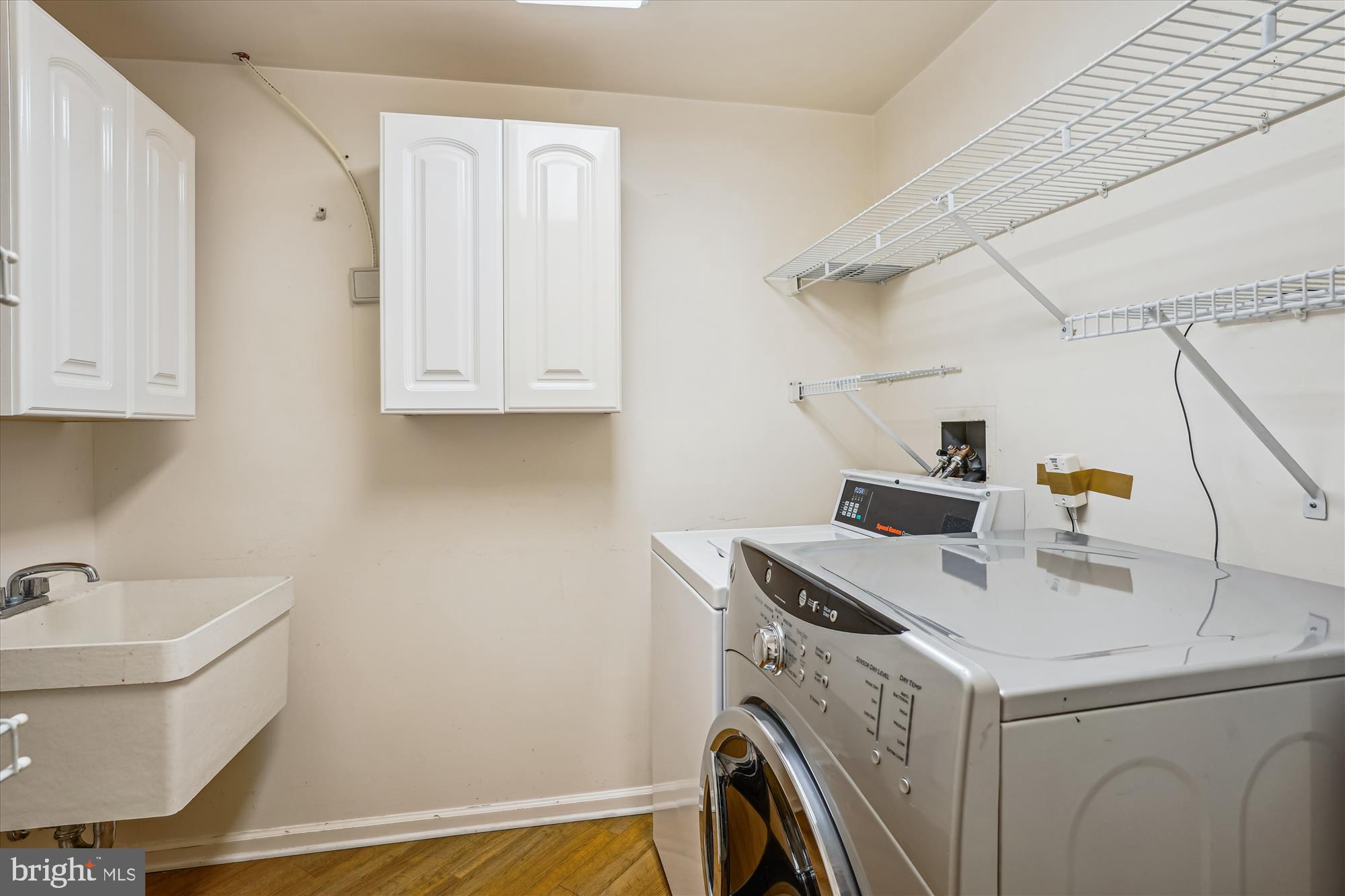 SOMERSET HOUSE CONDOS - Residential