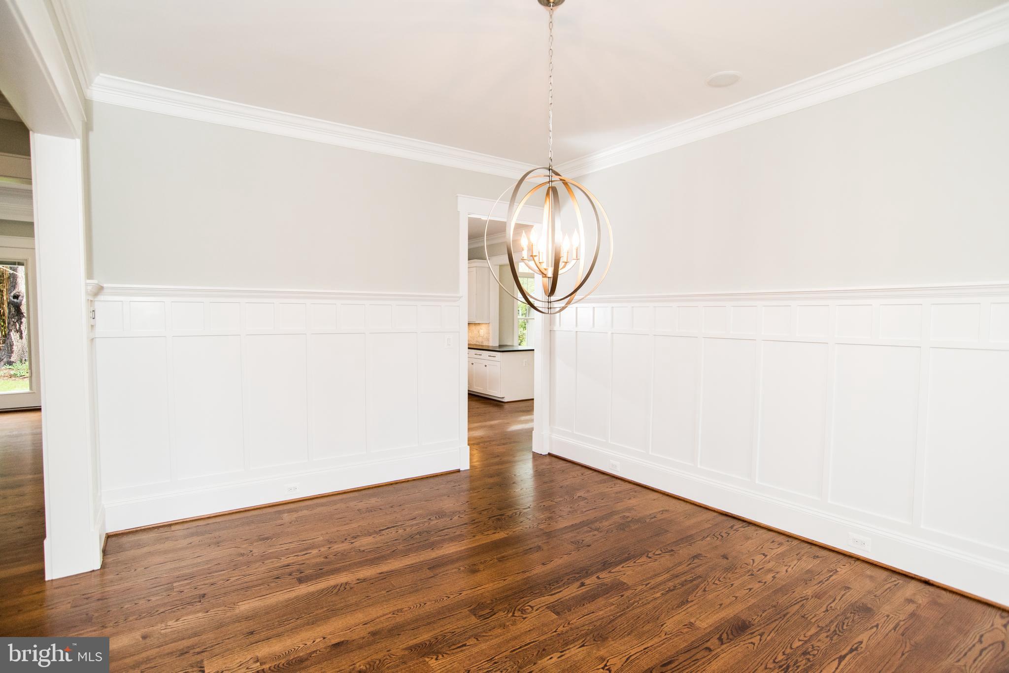 VIENNA WOODS - Residential