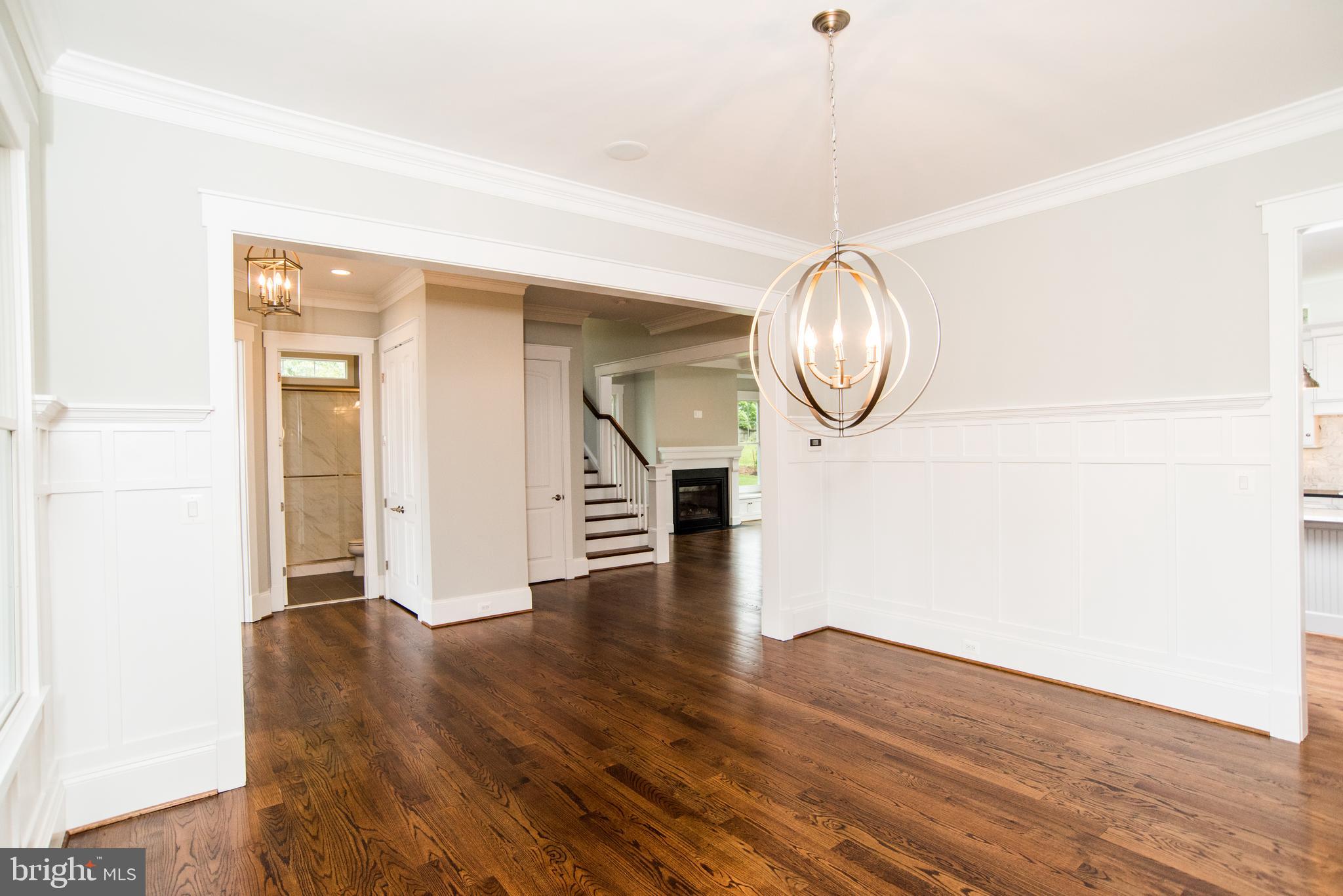 VIENNA WOODS - Residential