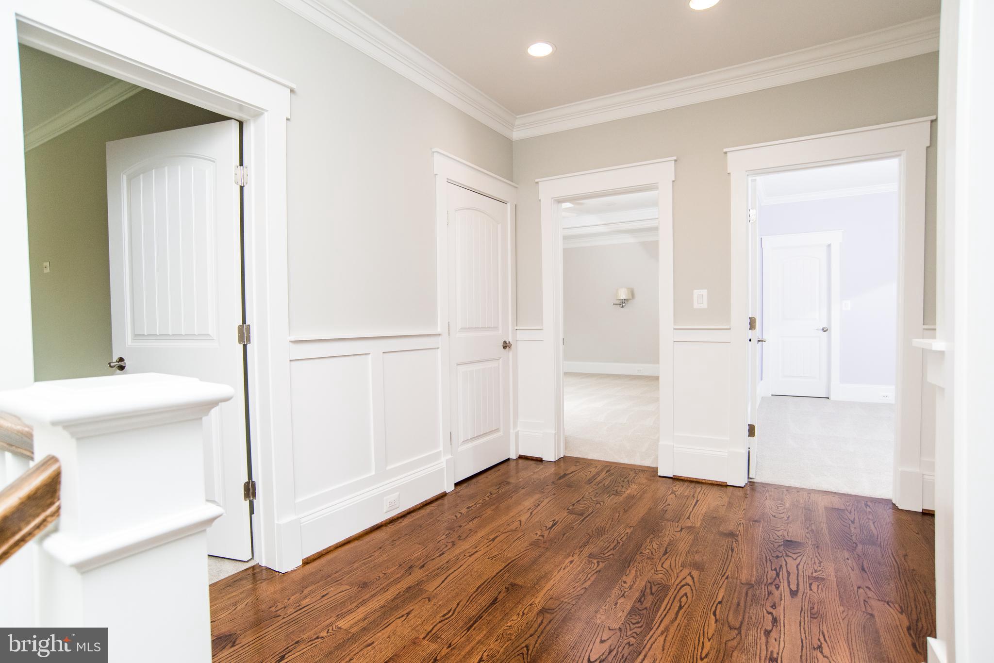 VIENNA WOODS - Residential