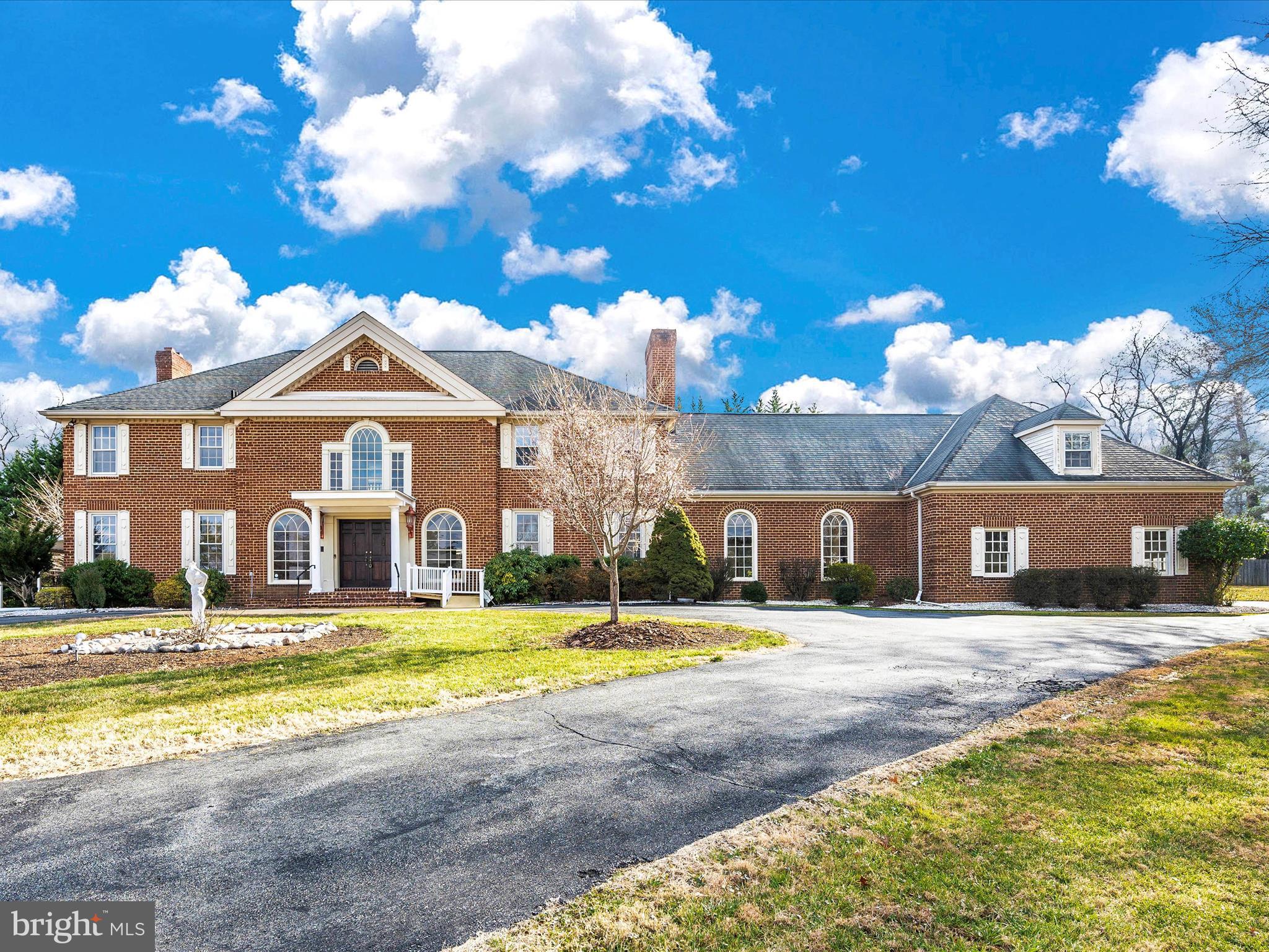 RIVER OAKS FARM - Residential Lease