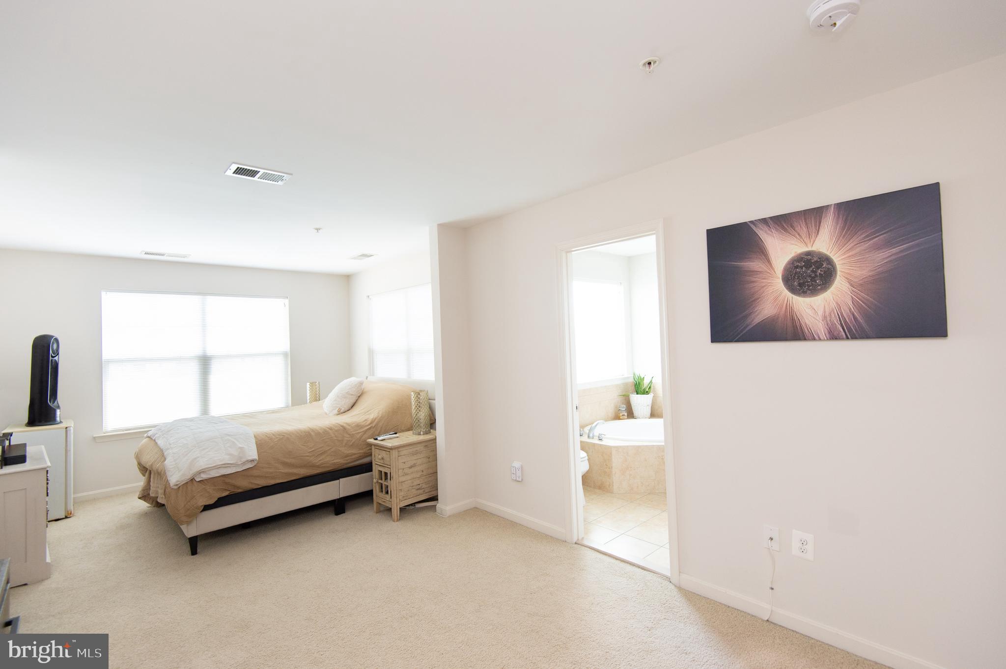 DEEP HARBOUR TOWN HOMES - Residential