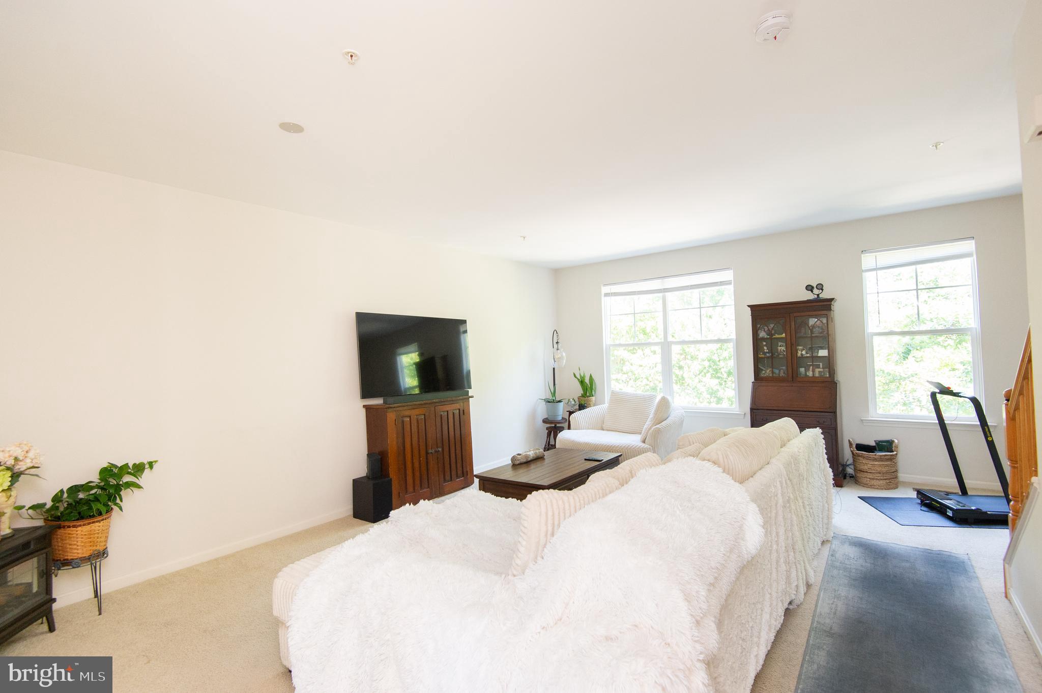 DEEP HARBOUR TOWN HOMES - Residential
