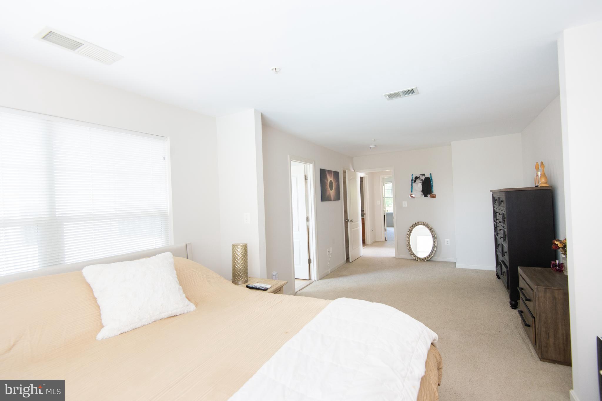 DEEP HARBOUR TOWN HOMES - Residential