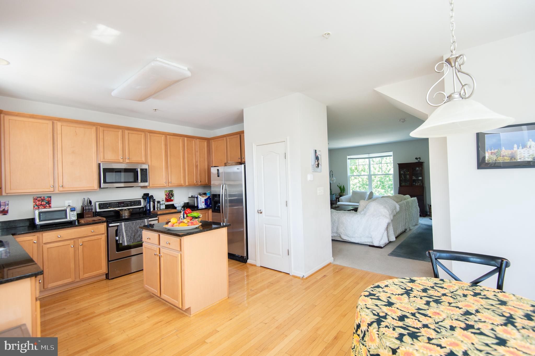 DEEP HARBOUR TOWN HOMES - Residential