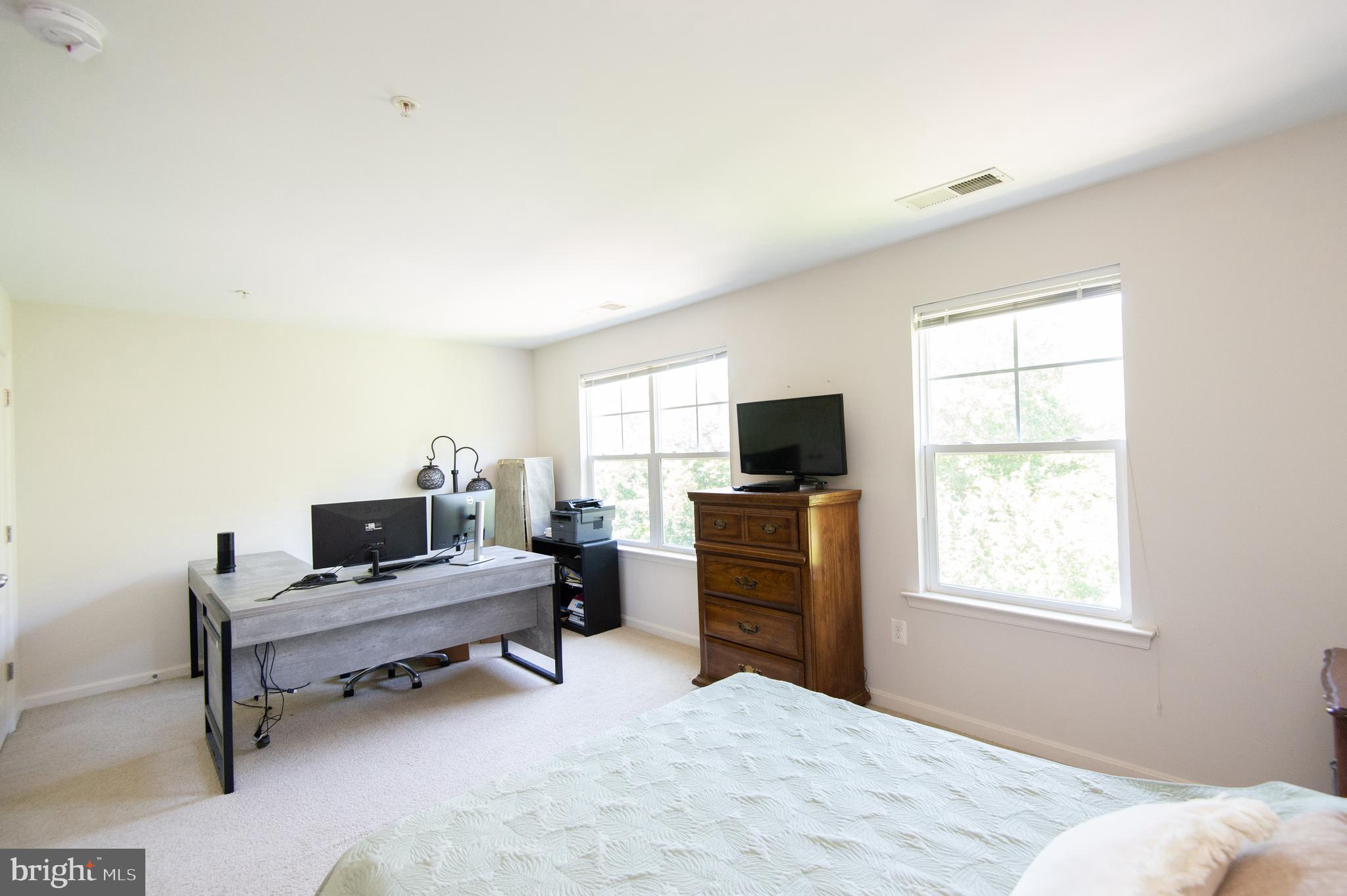 DEEP HARBOUR TOWN HOMES - Residential