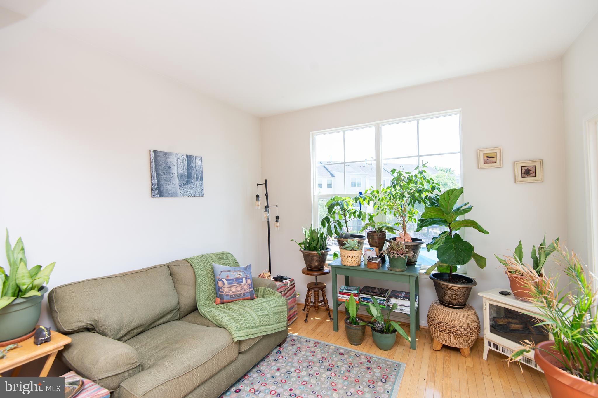 DEEP HARBOUR TOWN HOMES - Residential