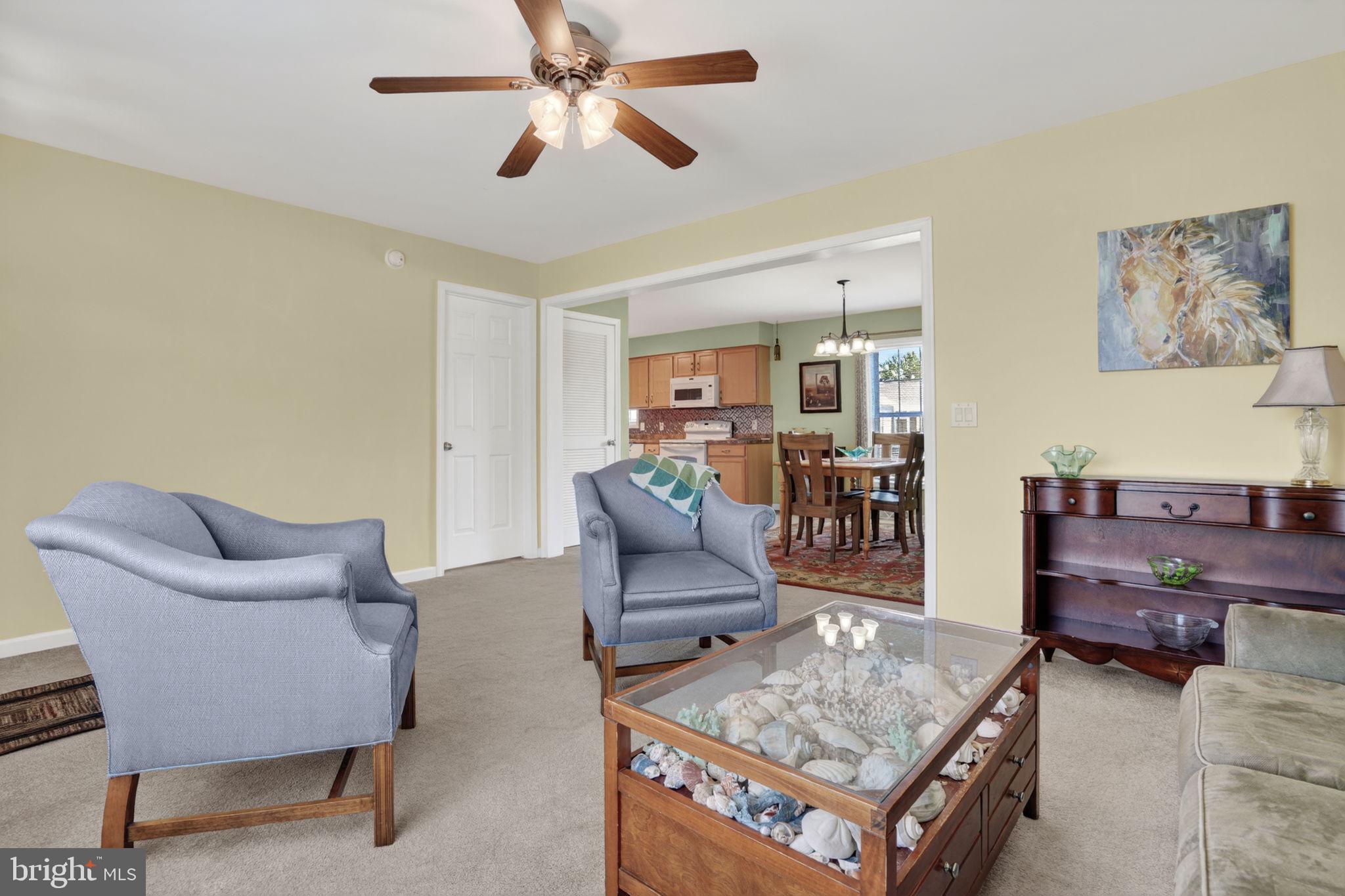 CAPTAIN'S COVE - Residential