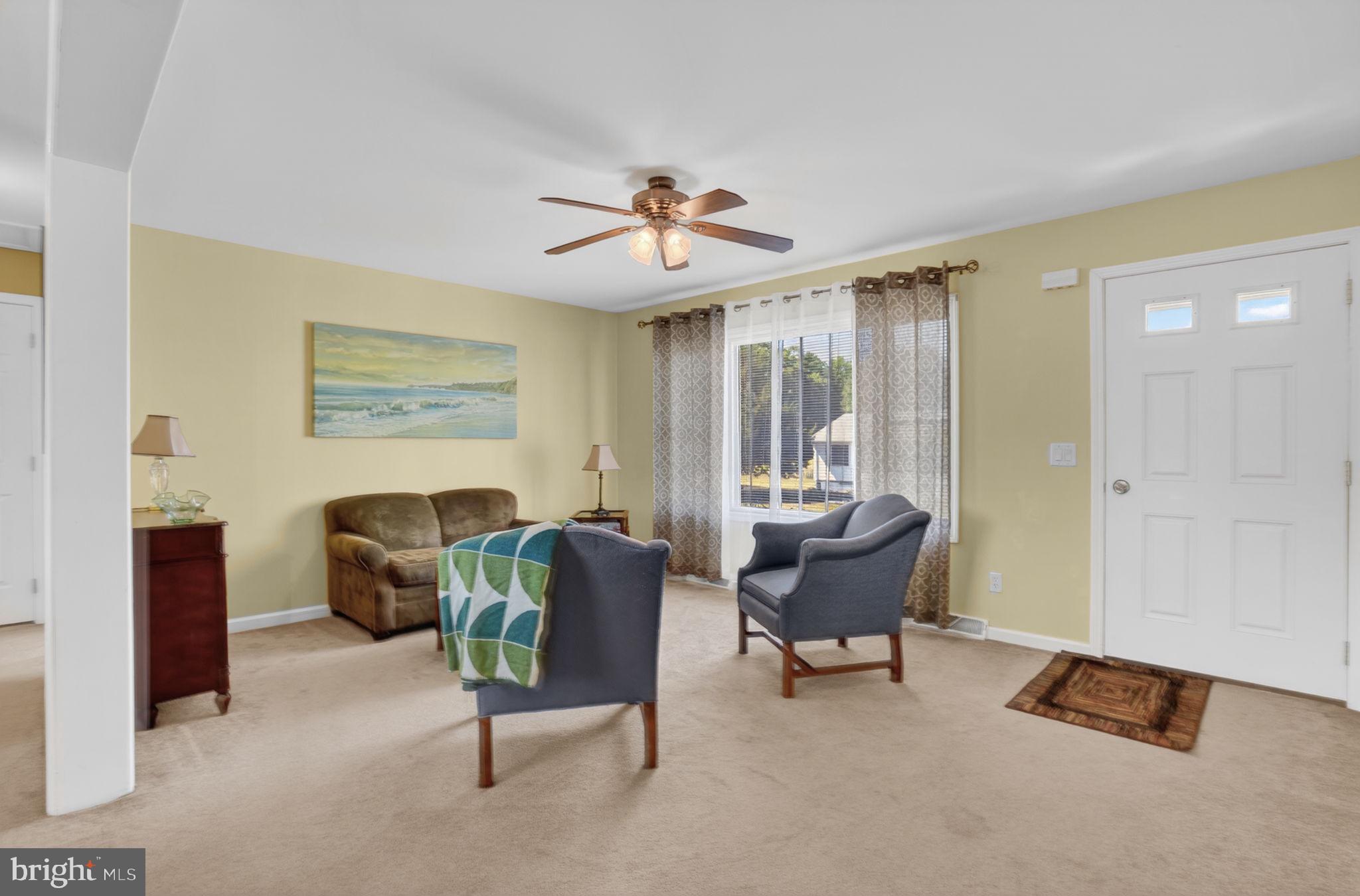 CAPTAIN'S COVE - Residential