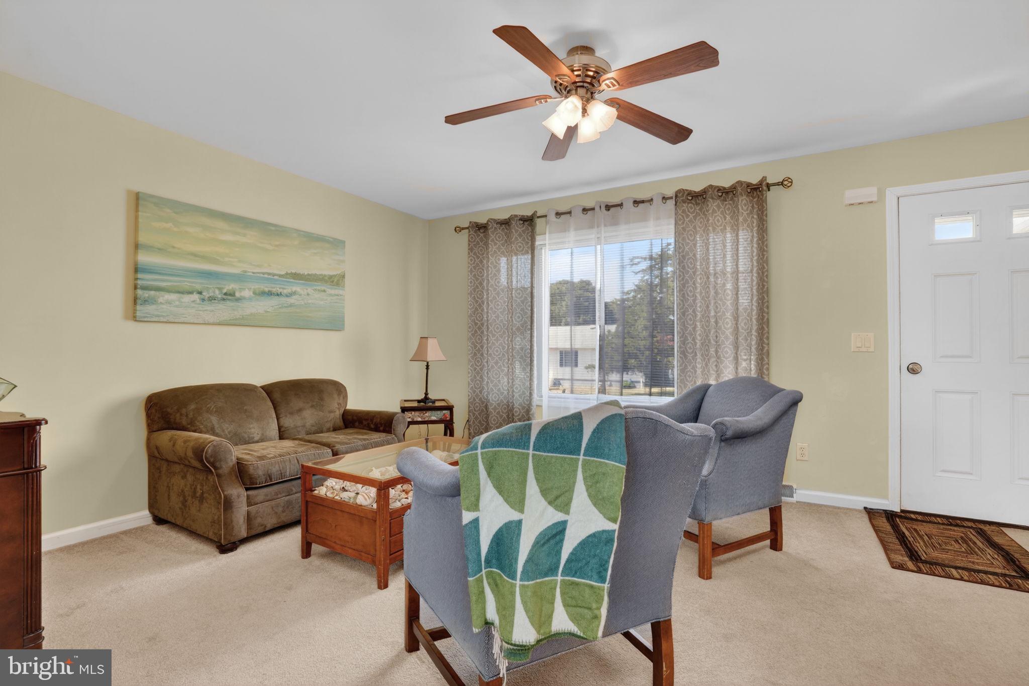 CAPTAIN'S COVE - Residential