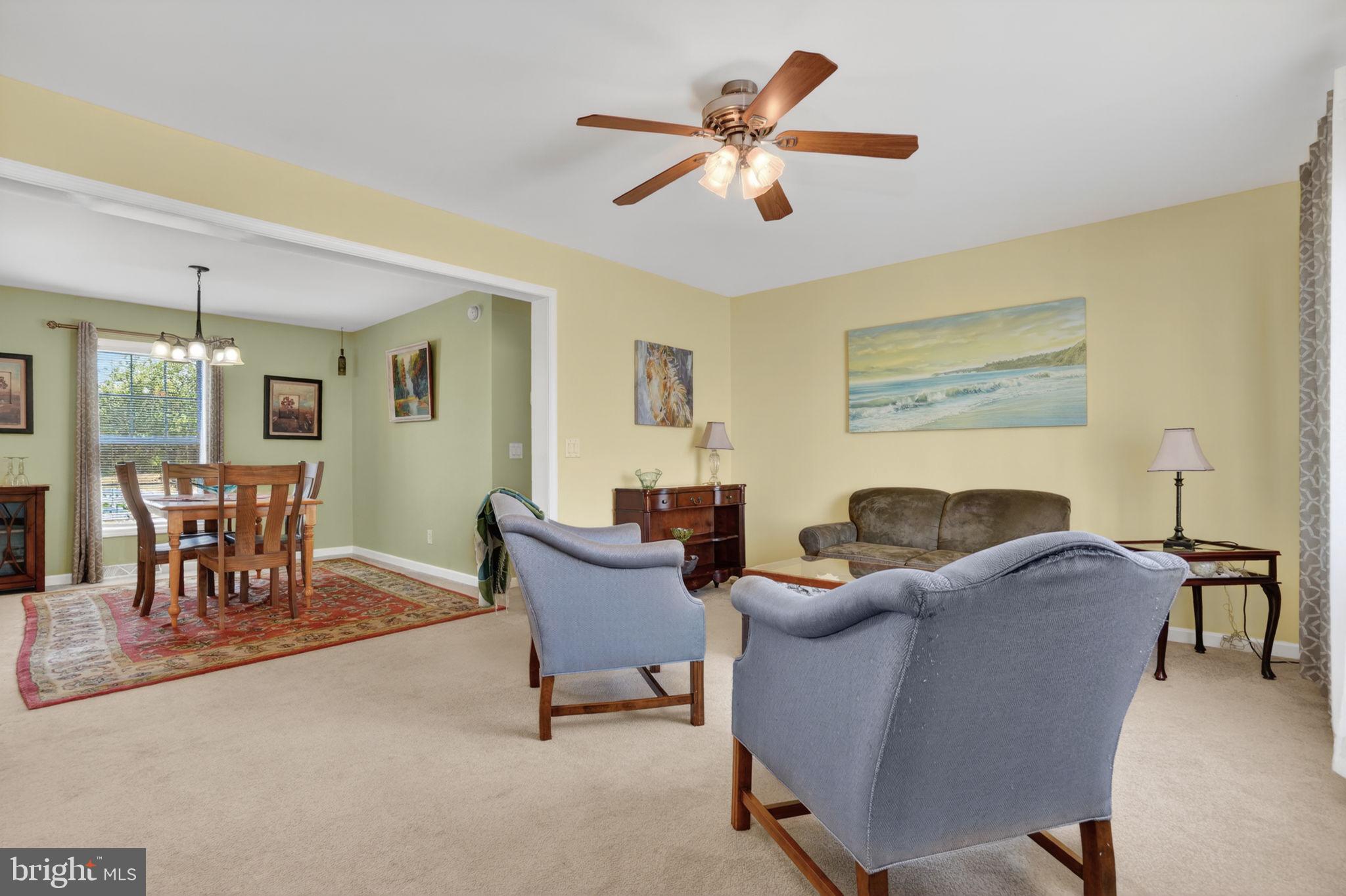 CAPTAIN'S COVE - Residential