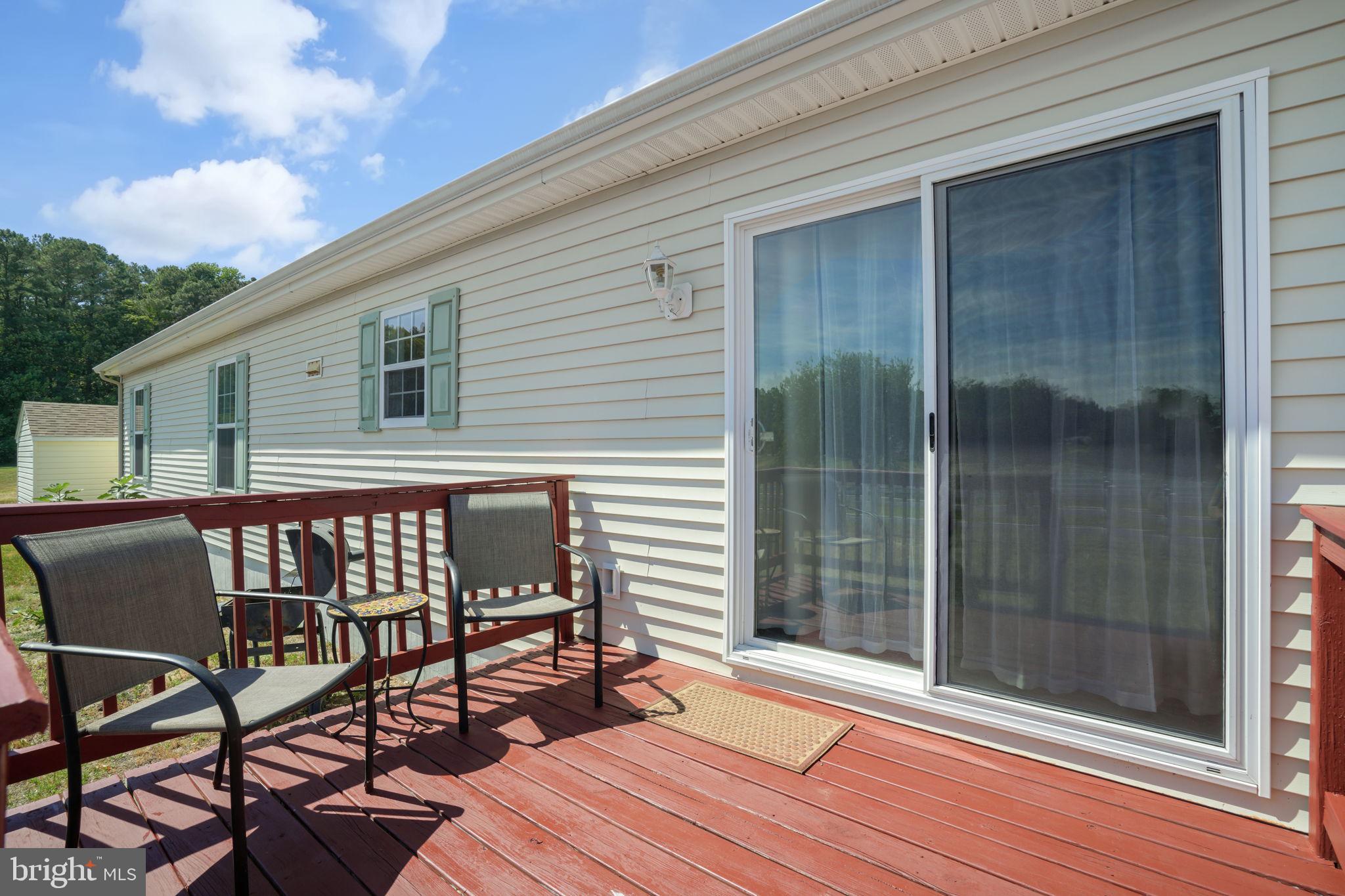 CAPTAIN'S COVE - Residential