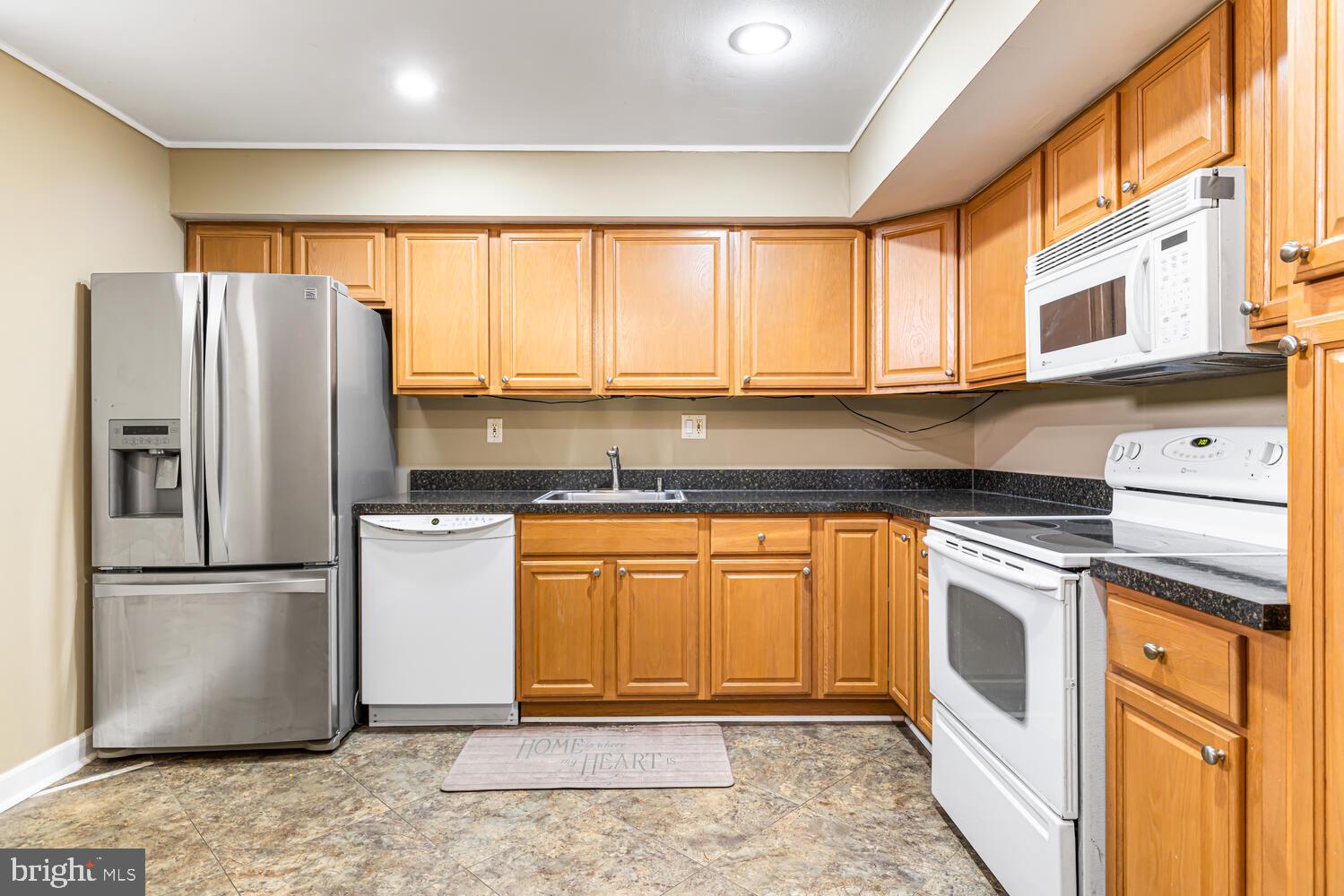 GREEN WILLOW RUN - Residential