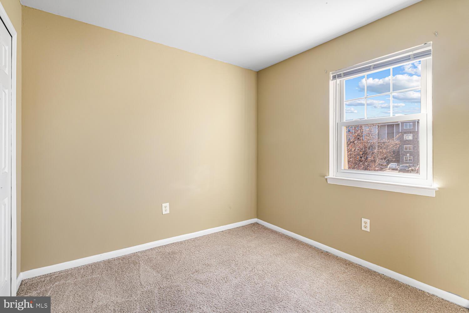 GREEN WILLOW RUN - Residential