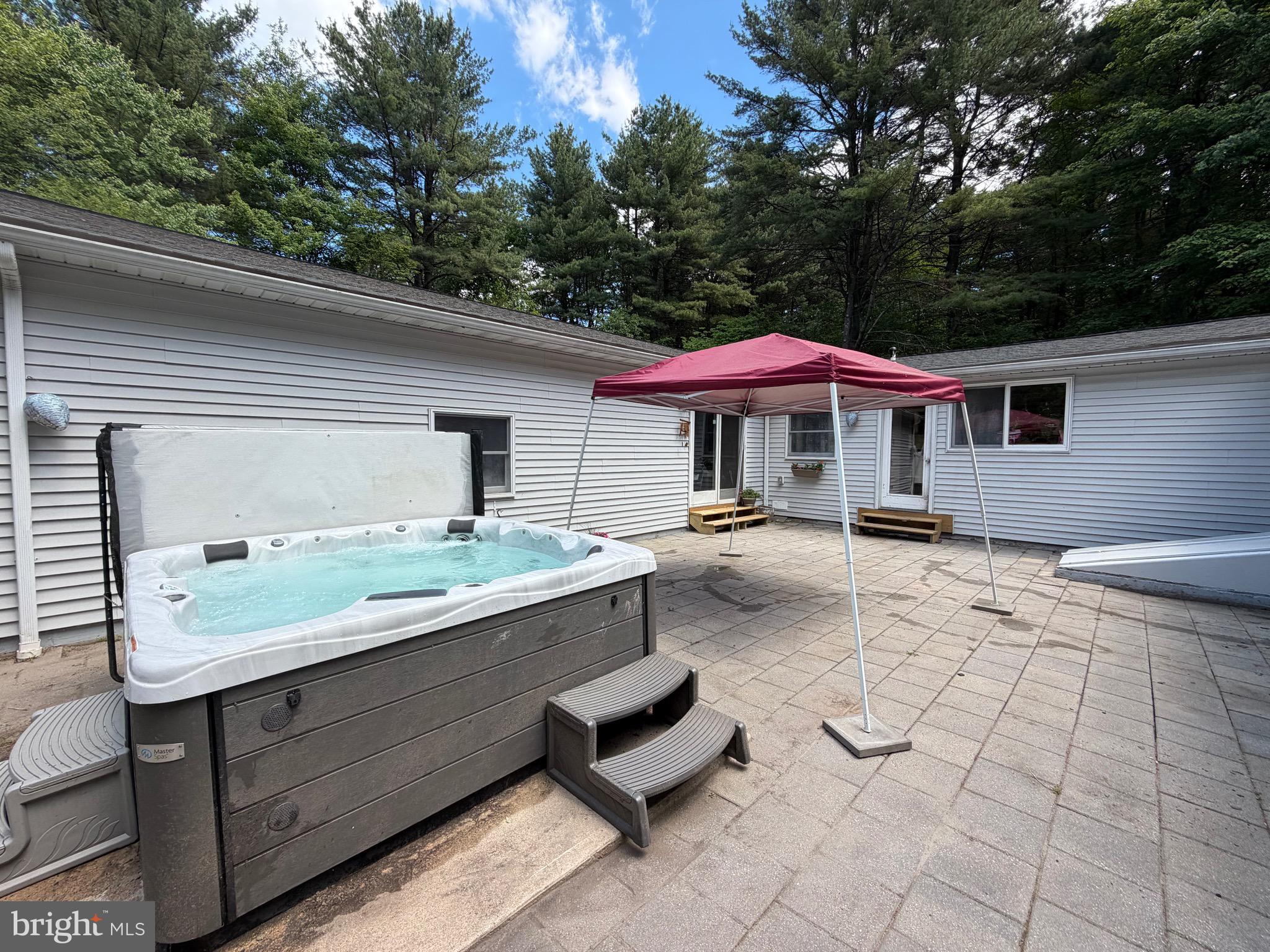 PINE WOOD ACRES - Residential