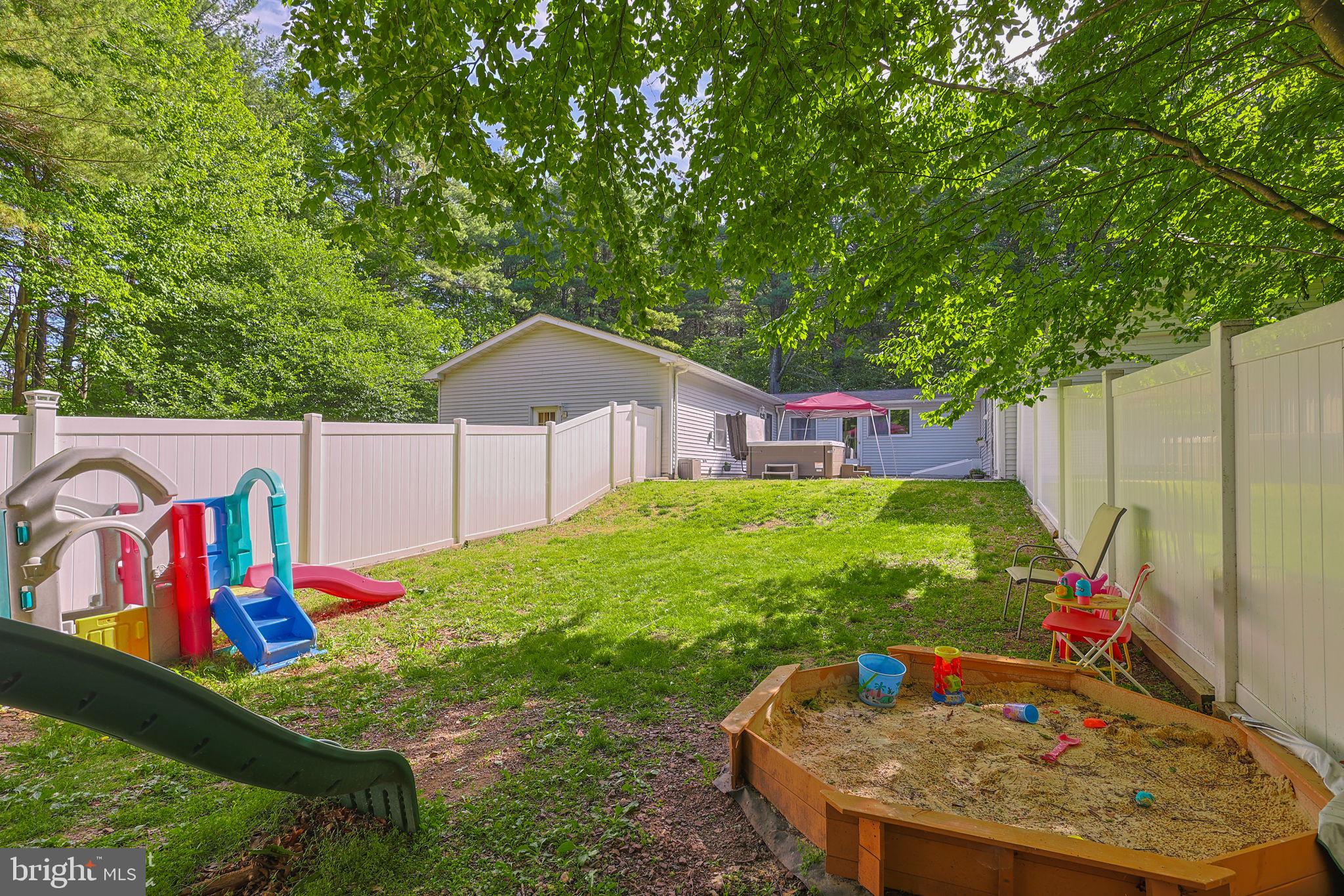 PINE WOOD ACRES - Residential