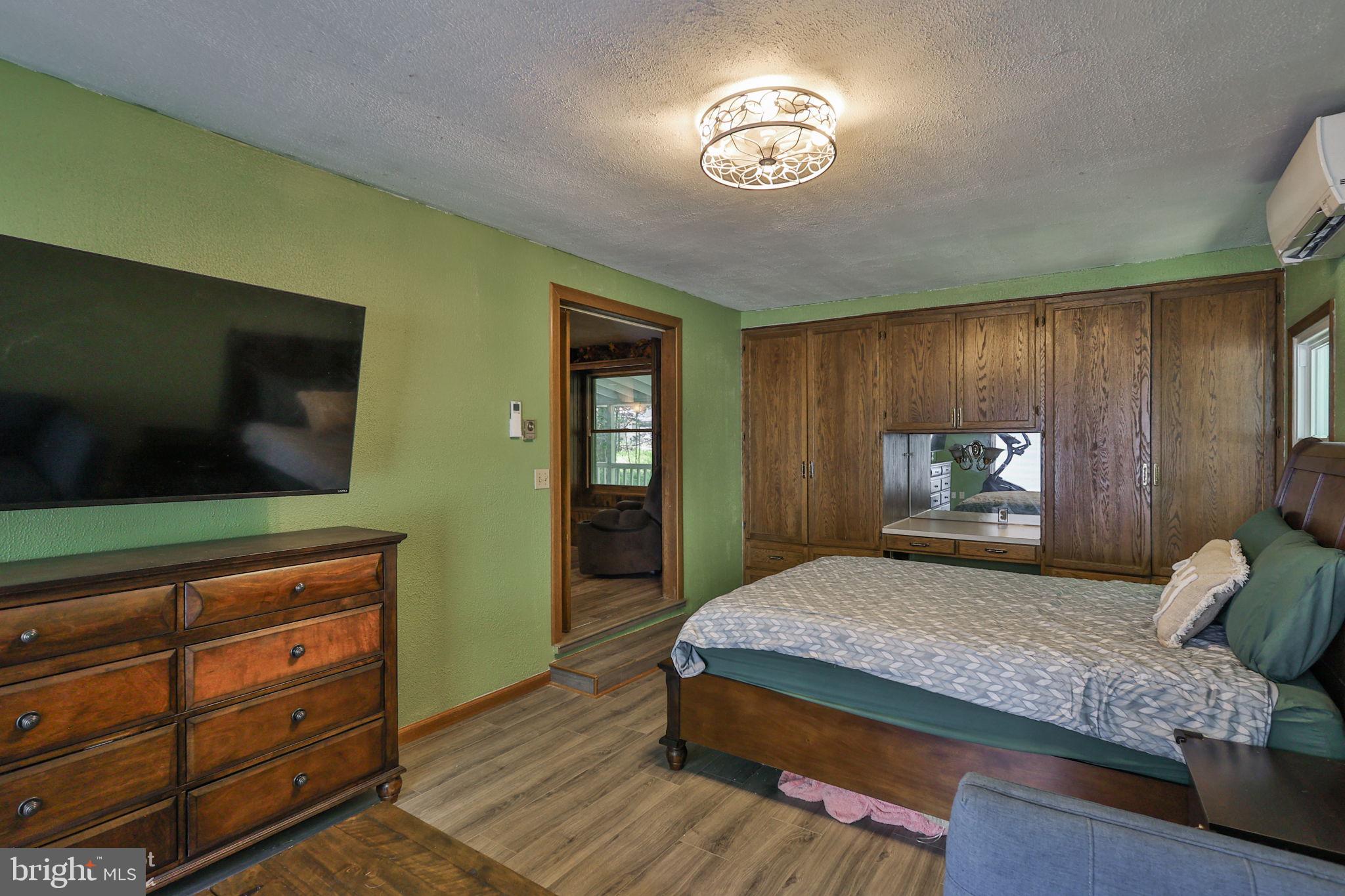 PINE WOOD ACRES - Residential