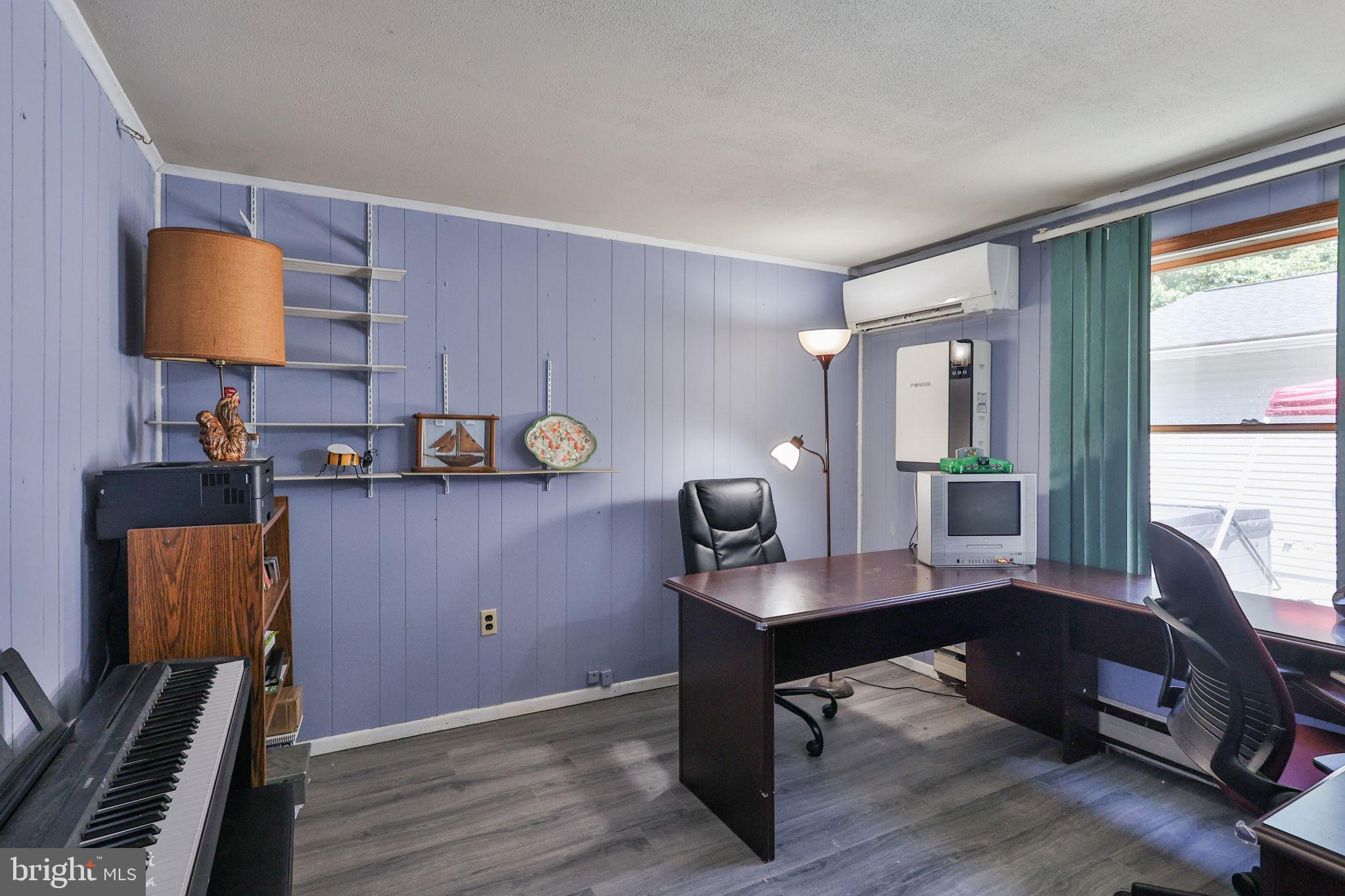 PINE WOOD ACRES - Residential