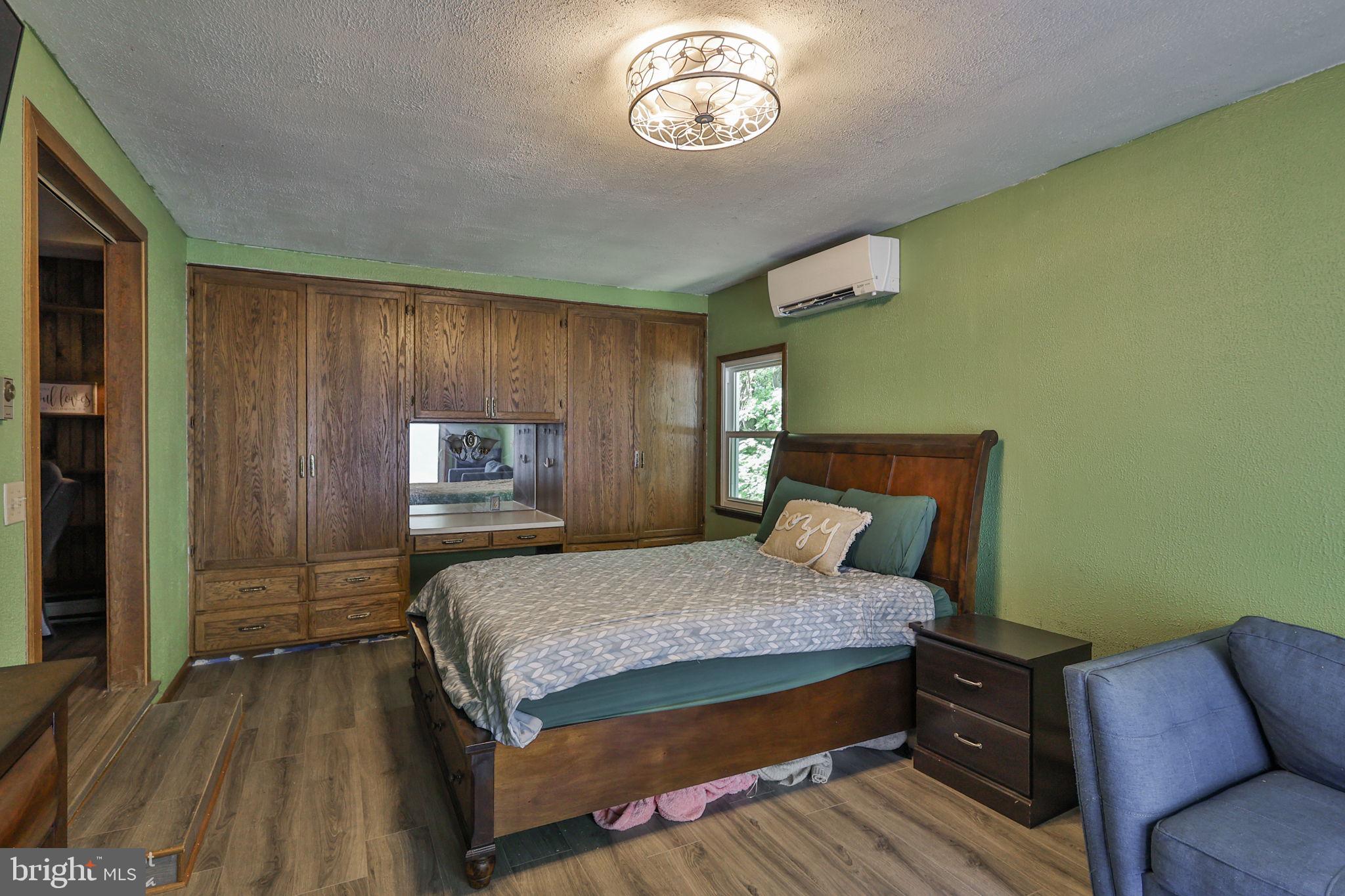 PINE WOOD ACRES - Residential