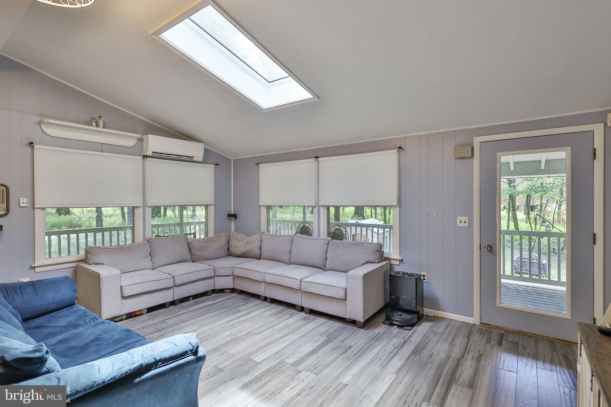PINE WOOD ACRES - Residential