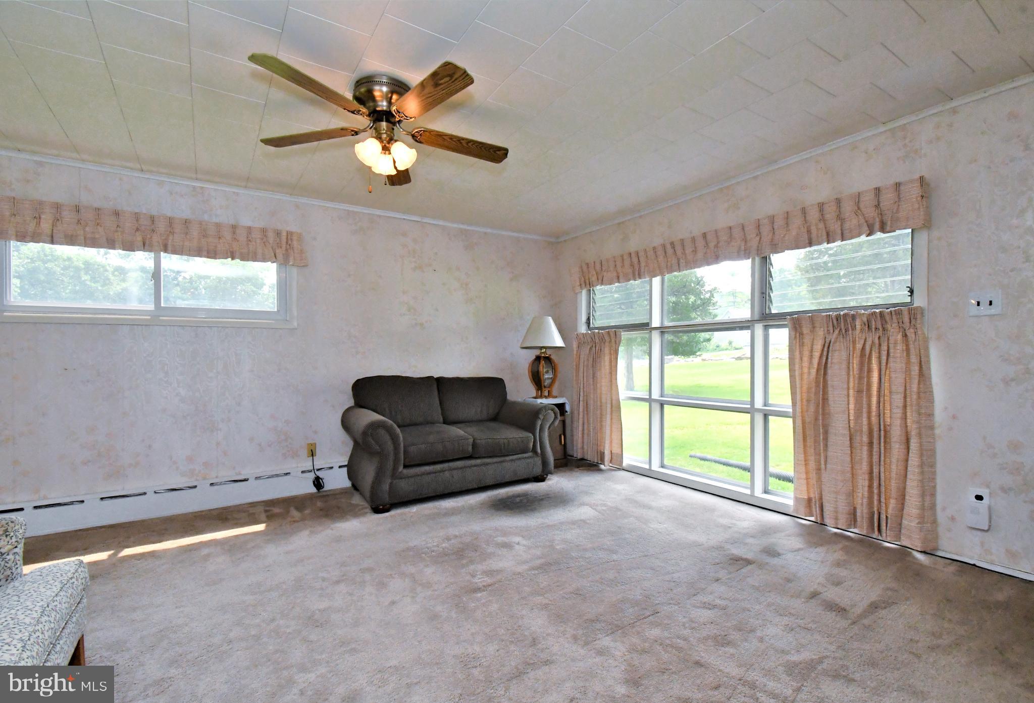 SPRING MOUNT - Residential