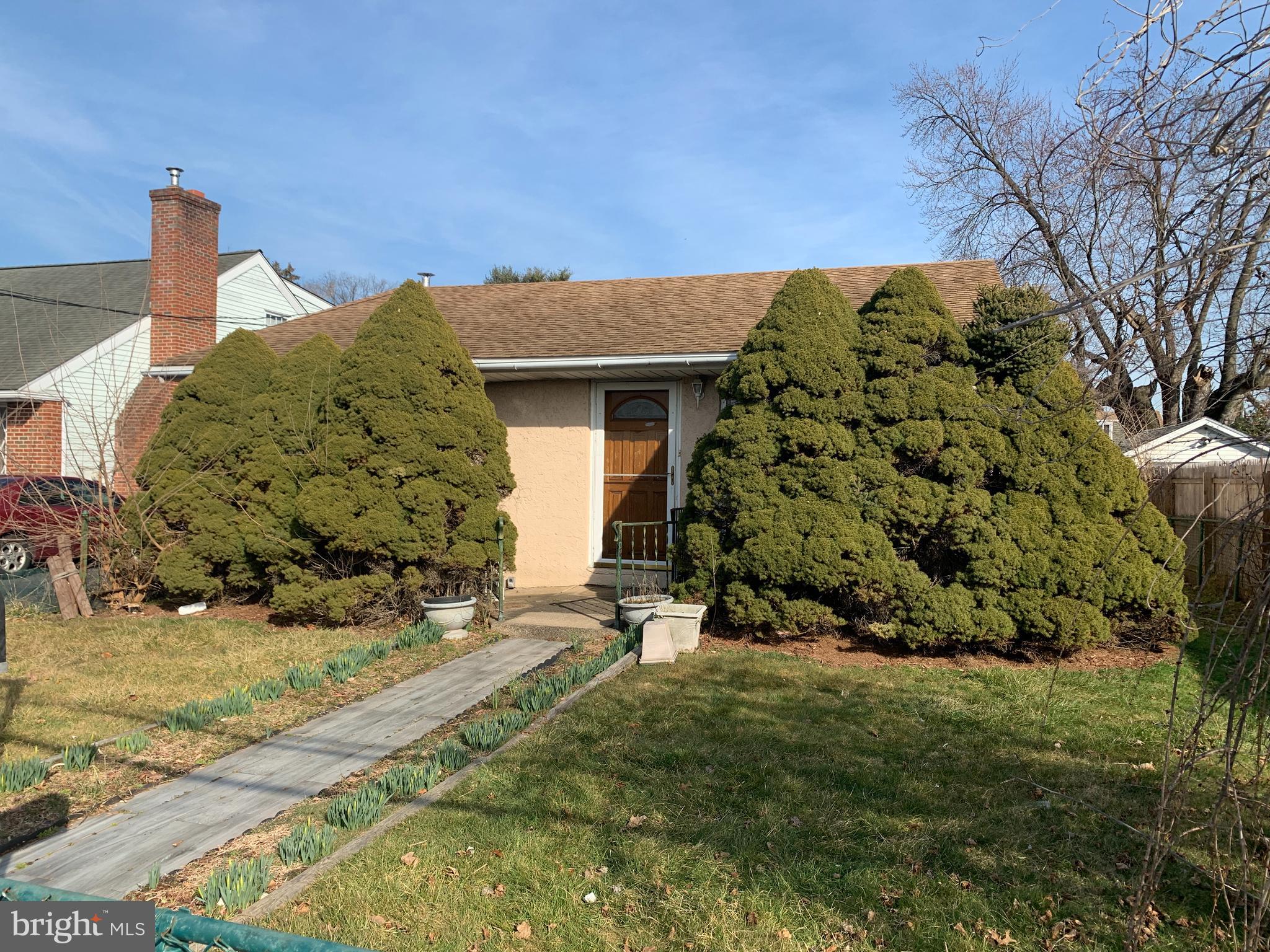 This Croydon rancher with a full basement and detached garage is a Great opportunity for an Investor or handy Buyer.  It features architectural shingles, a stucco exterior, fenced yard, and Natural Gas for utilities.  It is just minutes from the Croydon Train Station and within walking distance to several convenience stores. CASH Deals preferred. OFFERS REVIEWED 3/10/2024

Buyer/selling agent is responsible for obtaining Temporary C/O from Township for closing.  Water is off, and electric is off at panel due to property vacancy. Property is being sold "as-is" and WILL NOT be emptied prior to closing. Seller is related to a licensed PA Real Estate Agent.