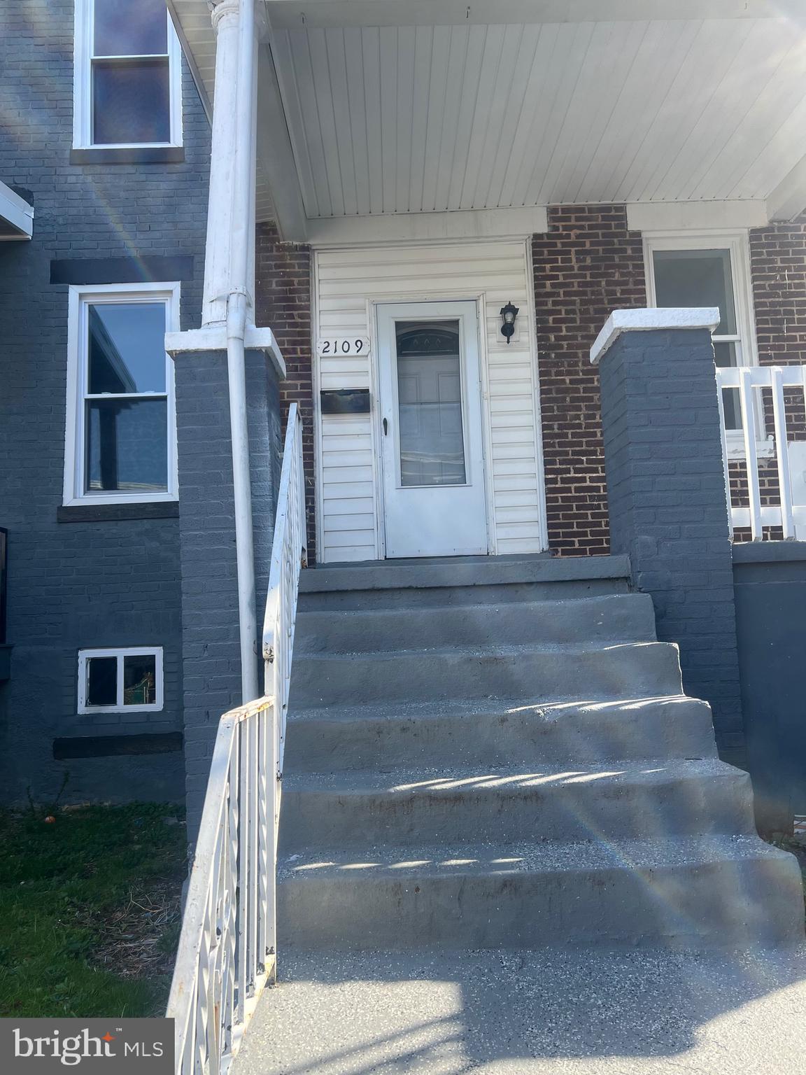 A beautifully maintained, move-in ready rowhome blending classic character with modern updates. The bright main level features an open living and dining area, freshly remodeled kitchen with black appliances and plank floors throughout. Upstairs are four spacious bedrooms and a full bath. Enjoy a private, fenced backyard. Perfect for first-time buyers or investors — showings by appointment.
