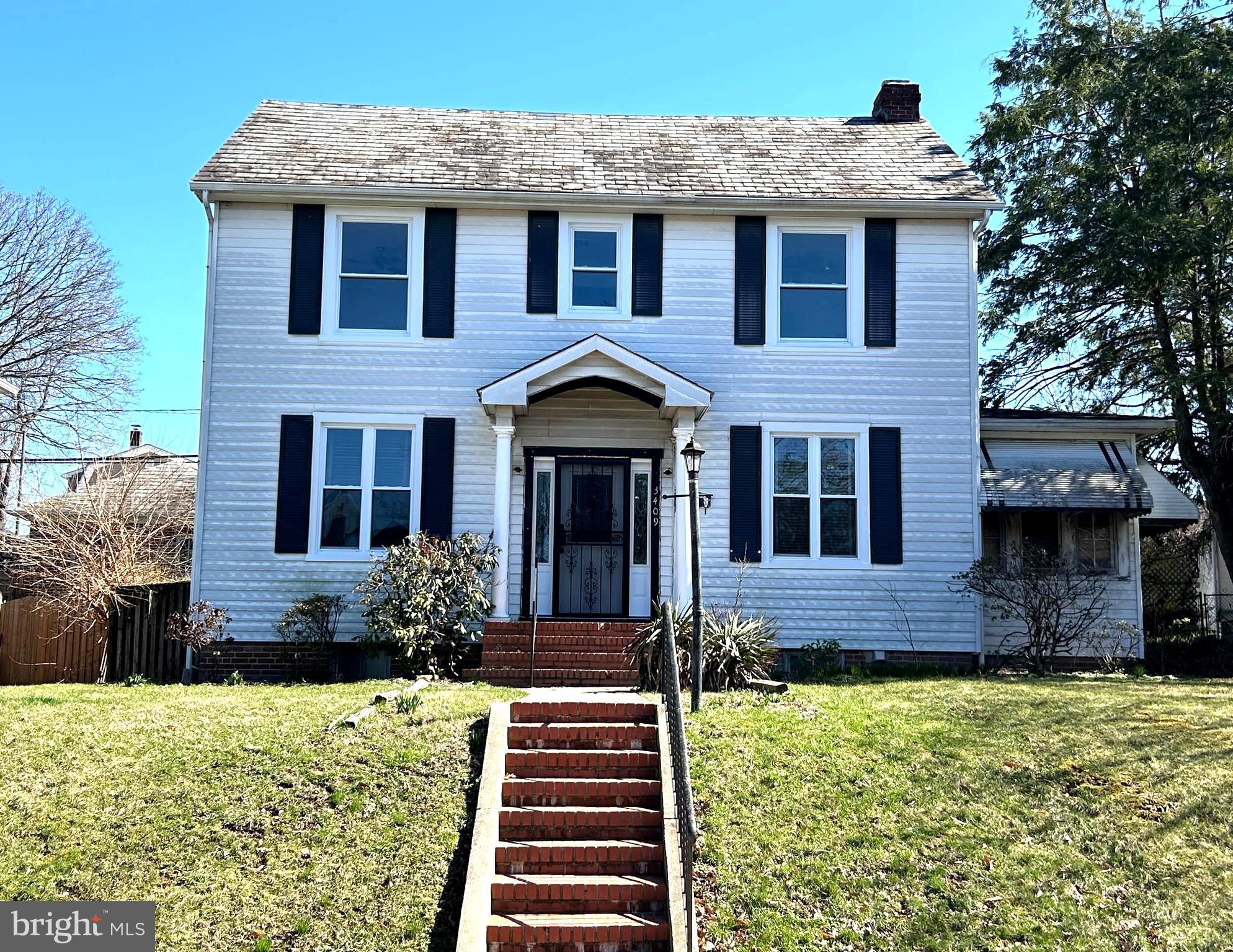 MAYFIELD - Residential