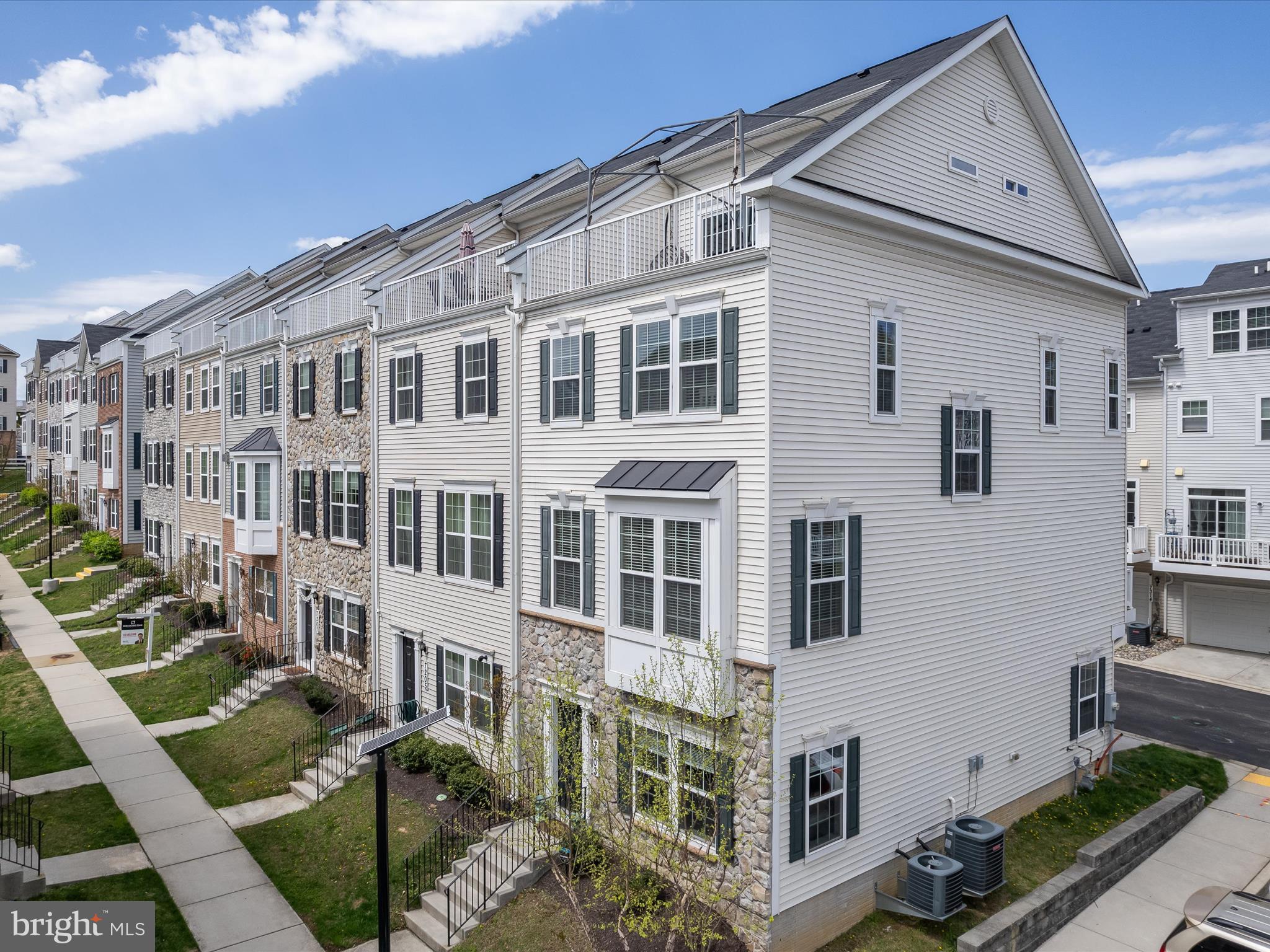 ELKRIDGE CROSSING - Residential