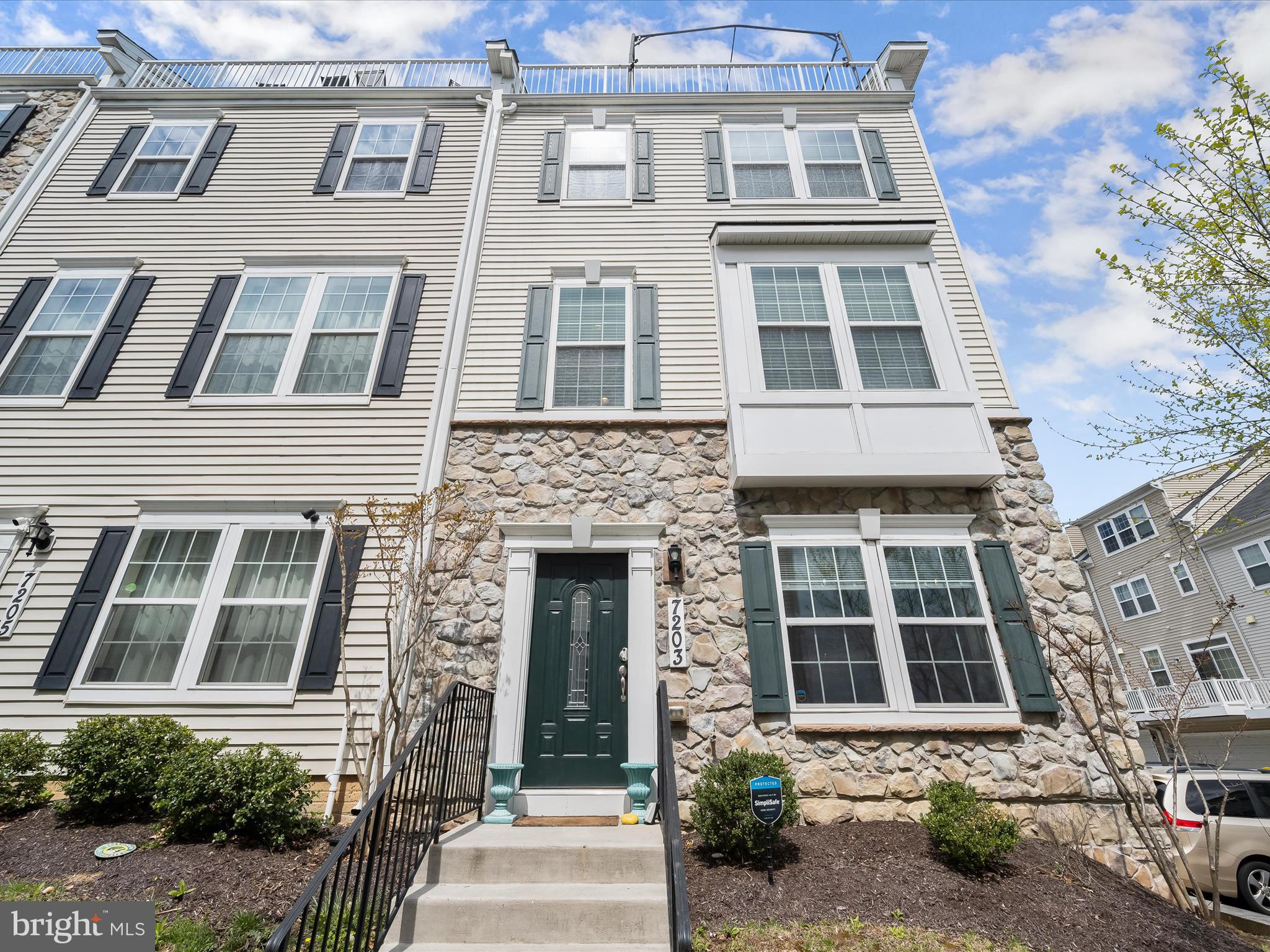 ELKRIDGE CROSSING - Residential