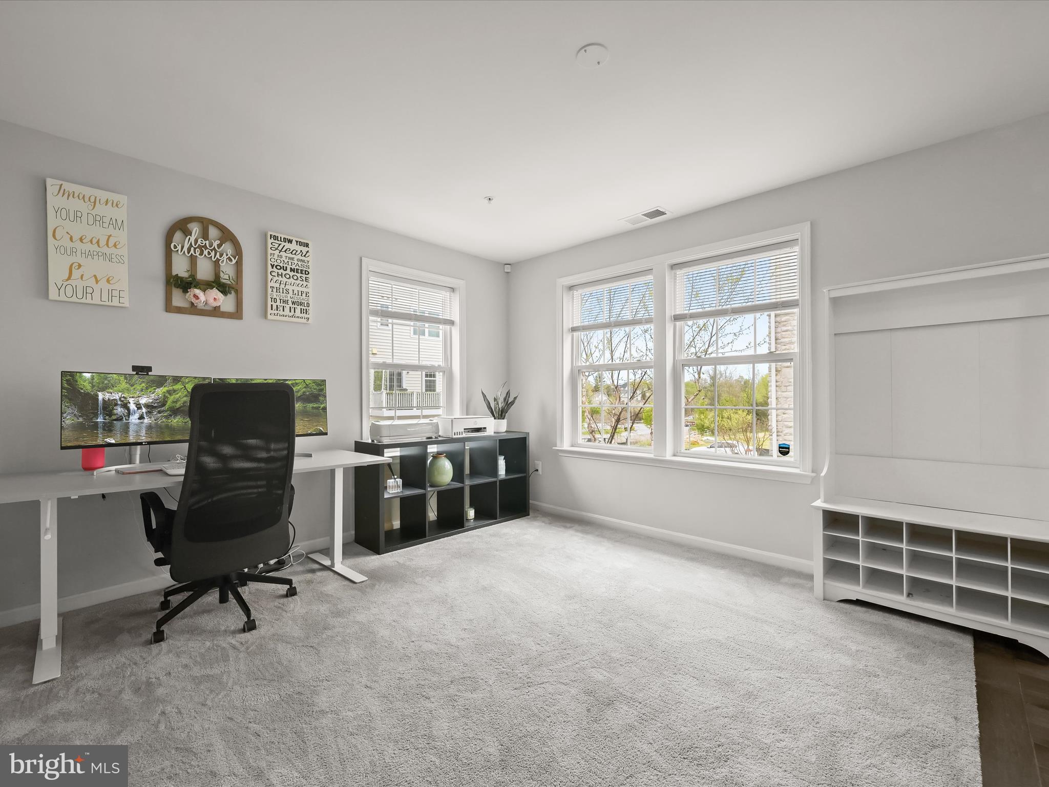 ELKRIDGE CROSSING - Residential