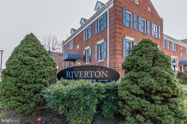 RIVERTON CONDOMINIUMS - Residential