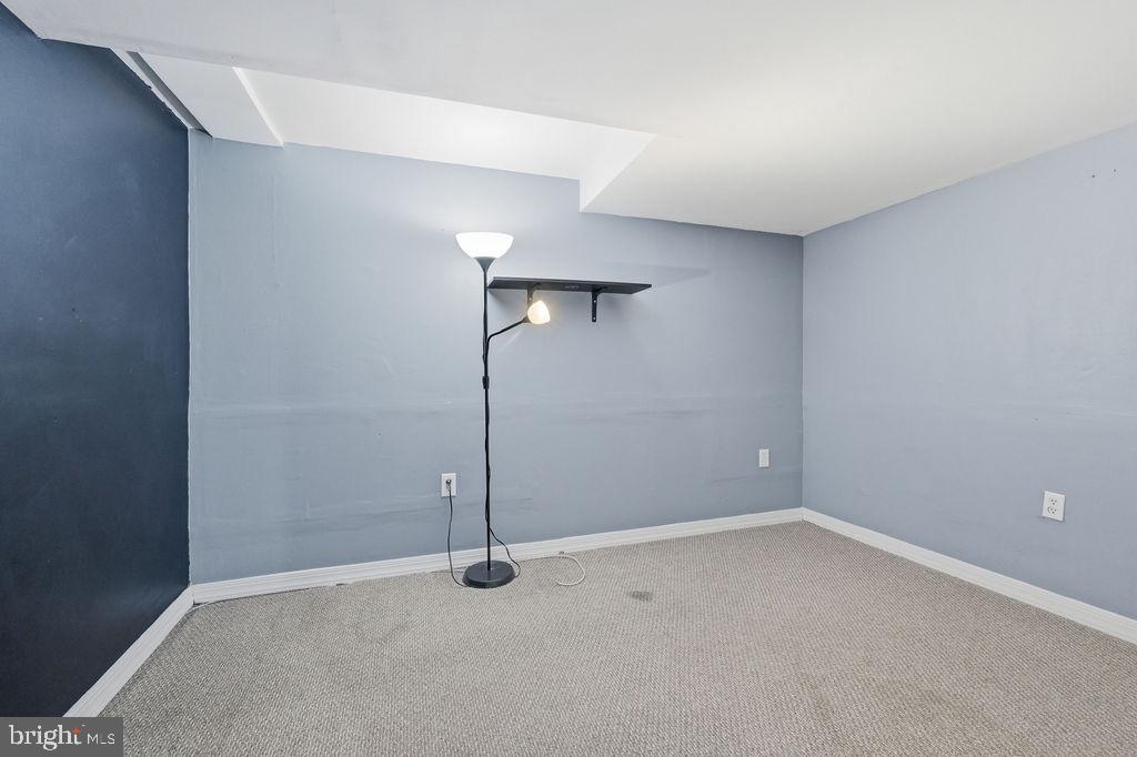 NEWPORT ESTATES - Residential