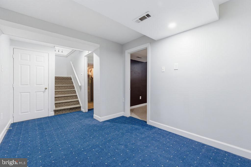 NEWPORT ESTATES - Residential