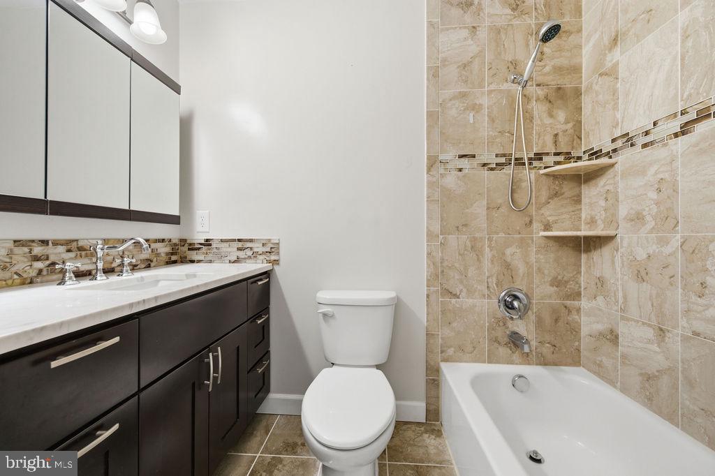NEWPORT ESTATES - Residential