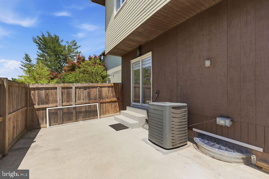 NEWPORT ESTATES - Residential