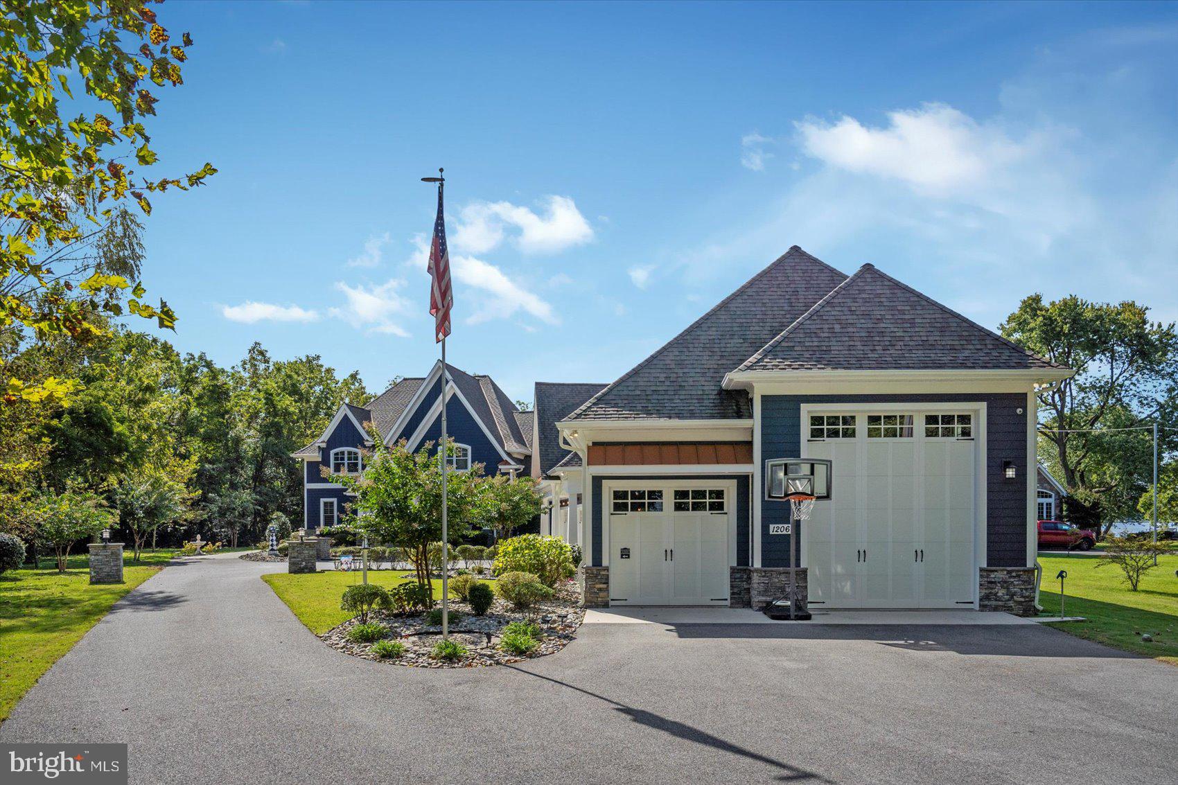BOWLEYS QUARTERS - Residential