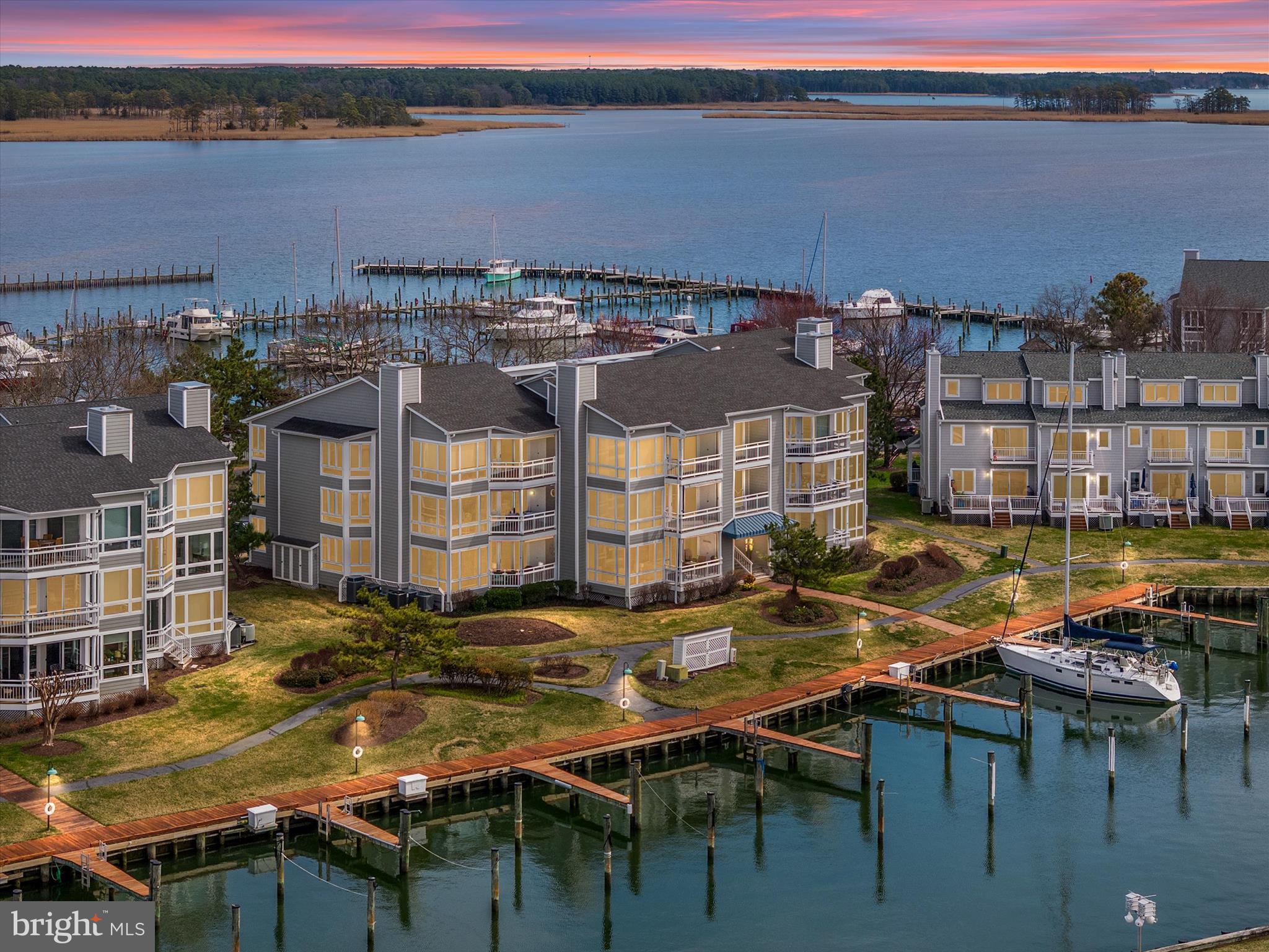 OYSTER COVE - Residential