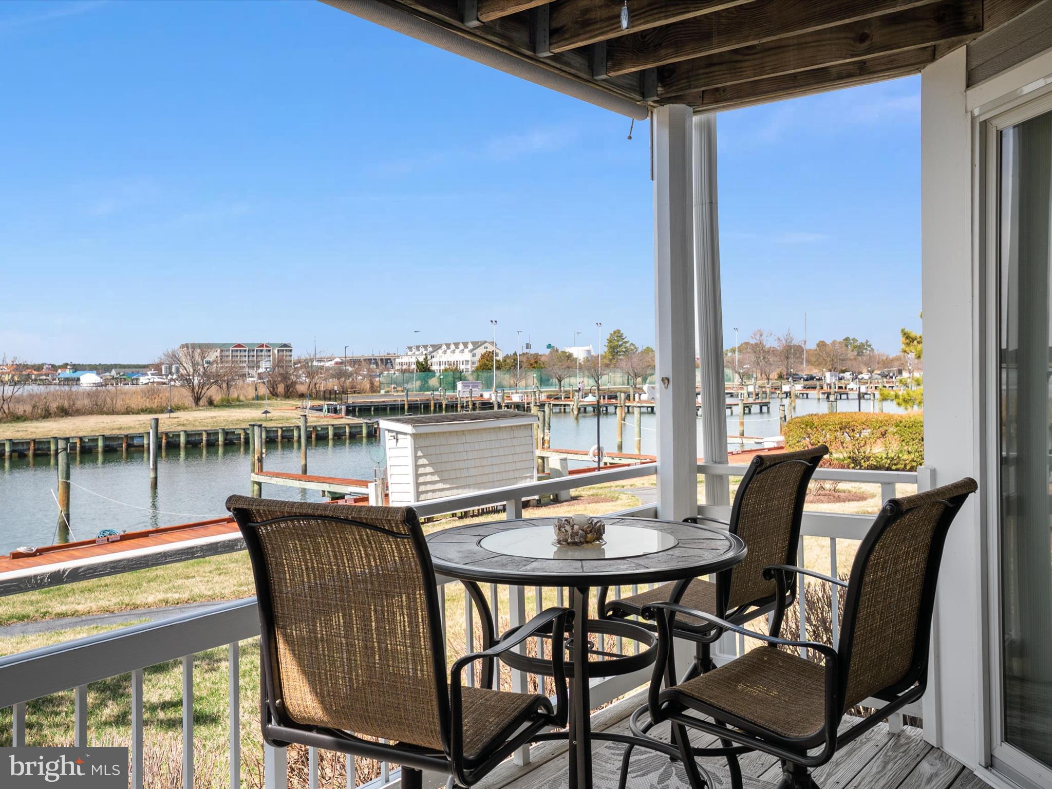 OYSTER COVE - Residential