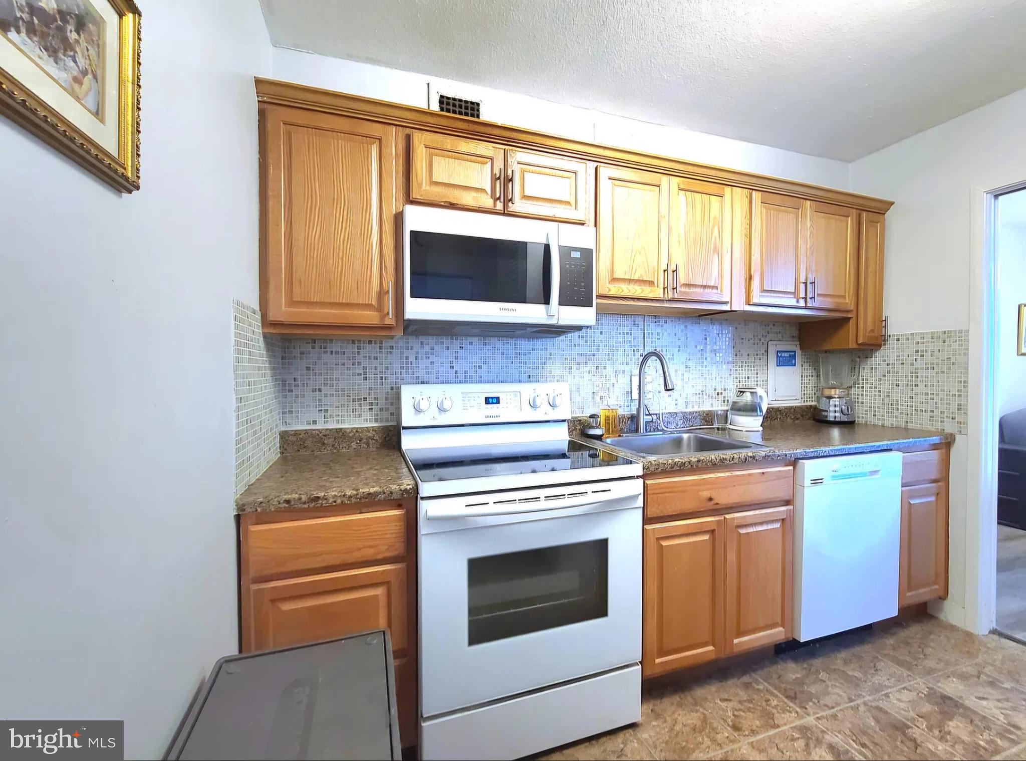 HOMEWOOD - Residential