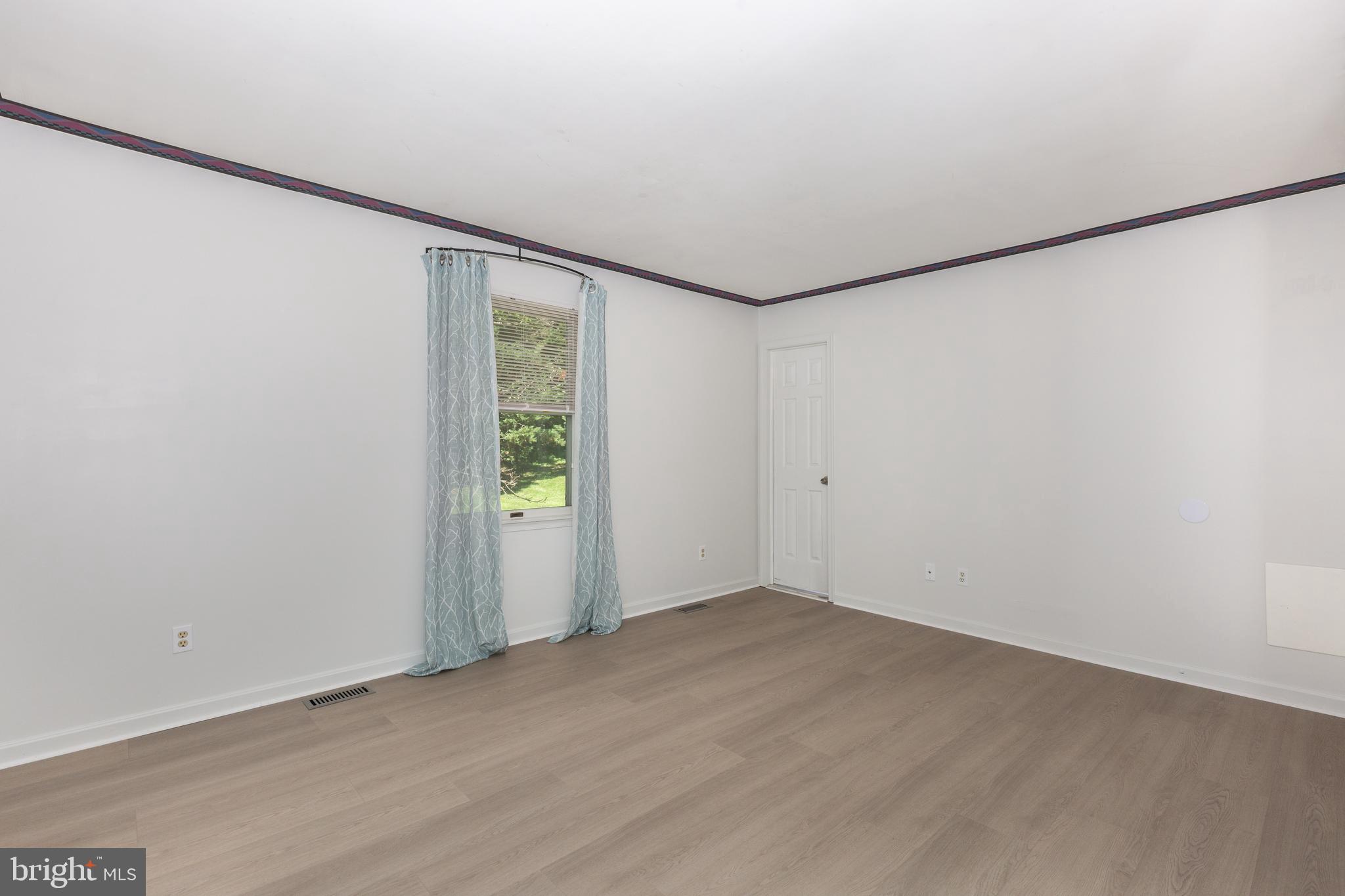 CAMPUS HEIGHTS - Residential