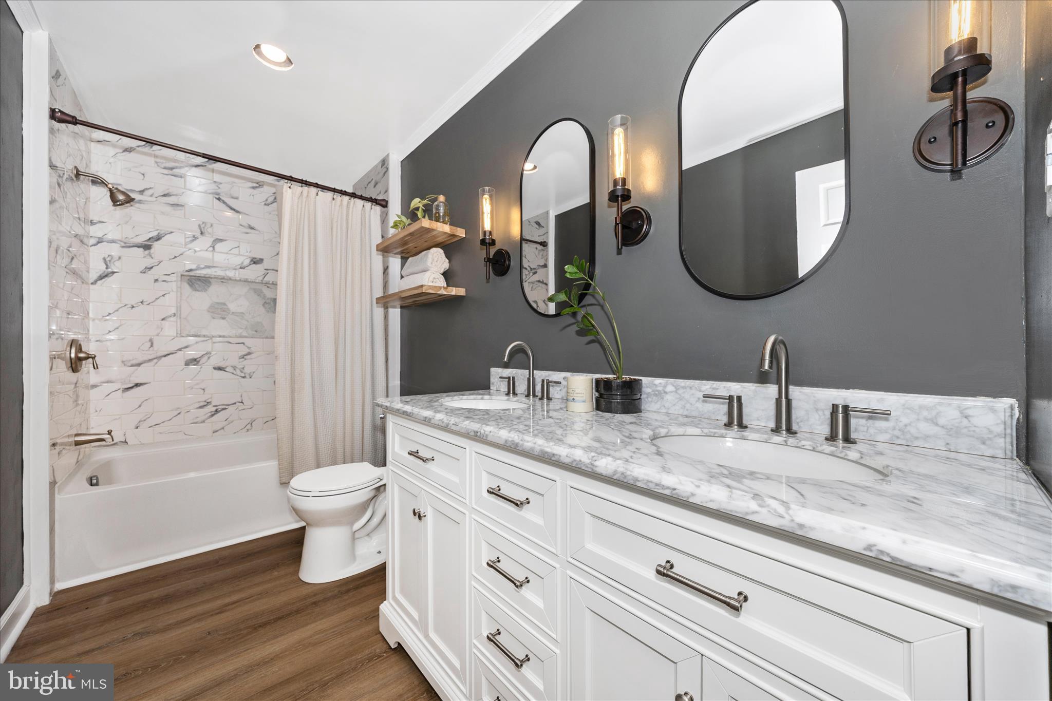 WILES ESTATES - Residential