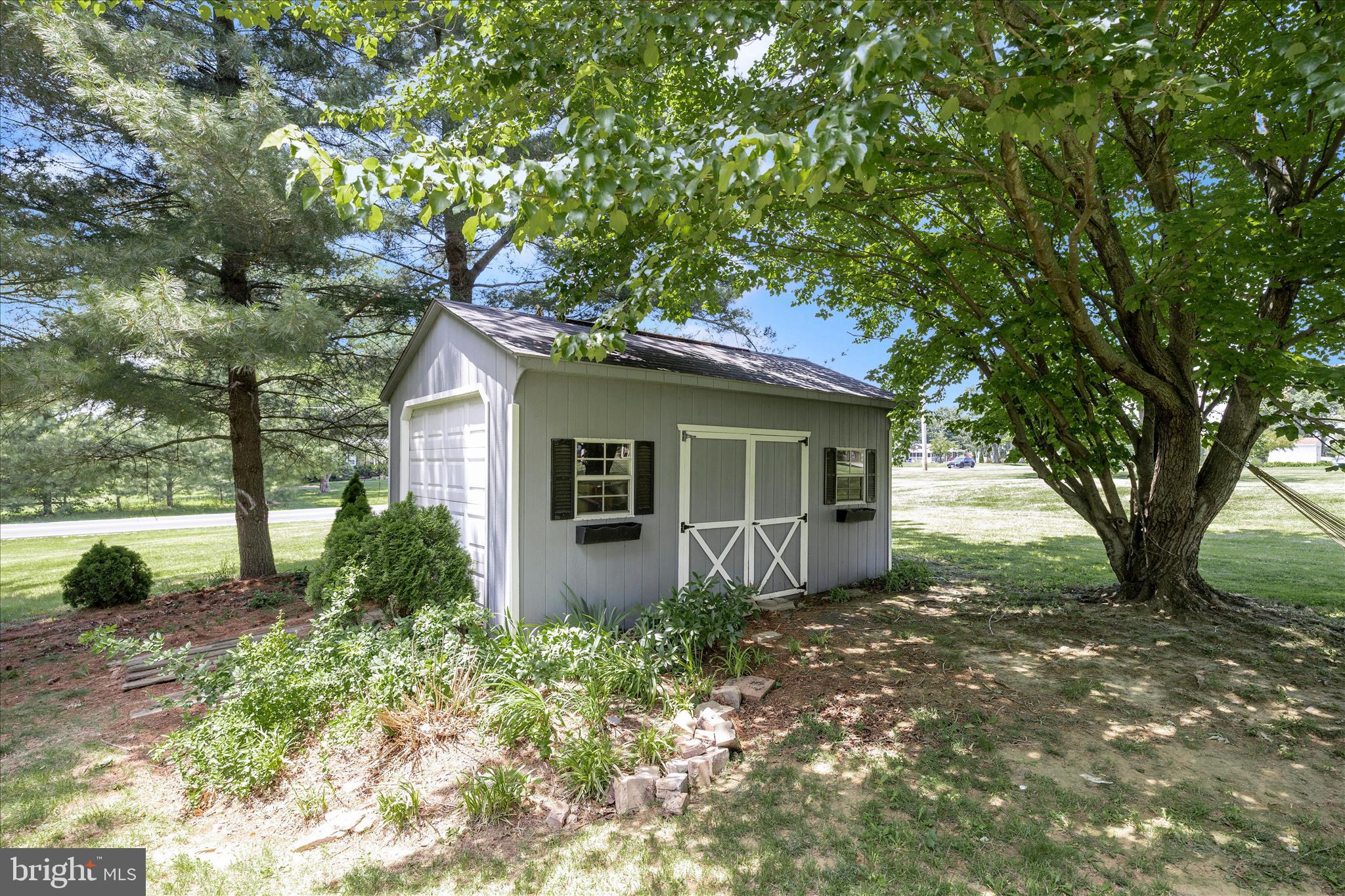 WILES ESTATES - Residential