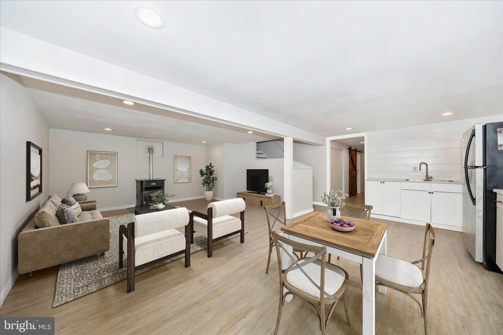WILES ESTATES - Residential